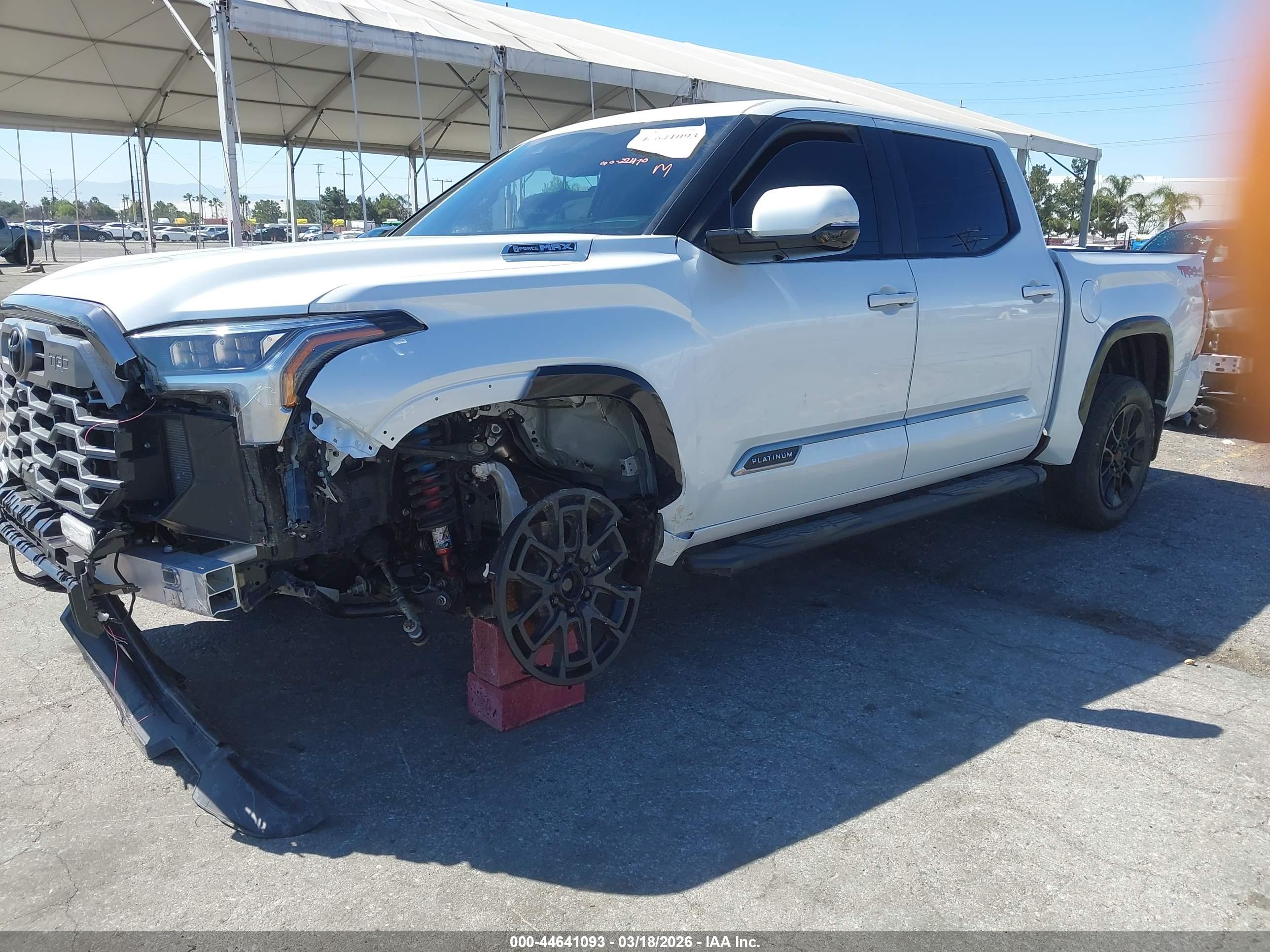 TOYOTA TUNDRA image 2