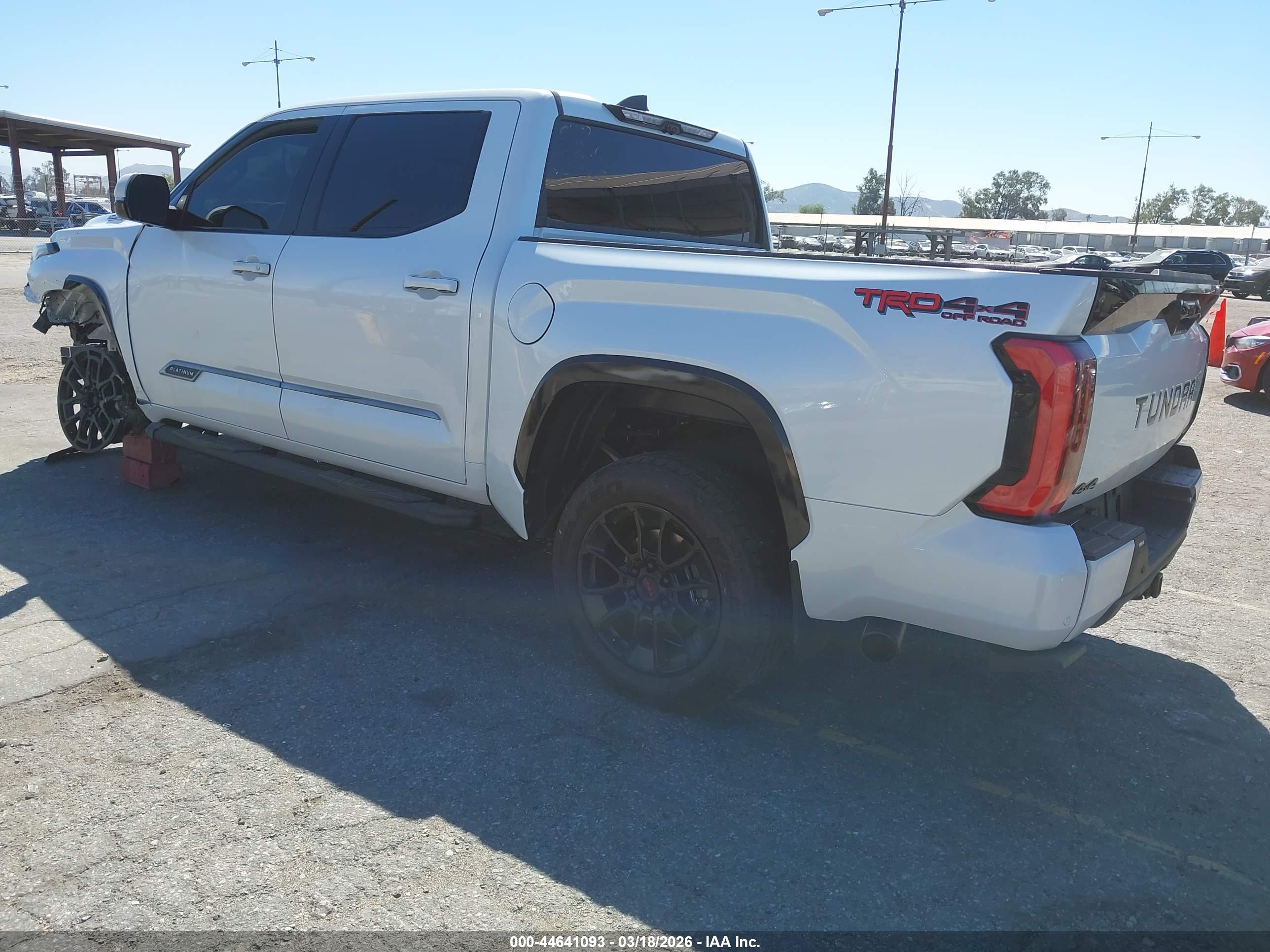 TOYOTA TUNDRA image 3