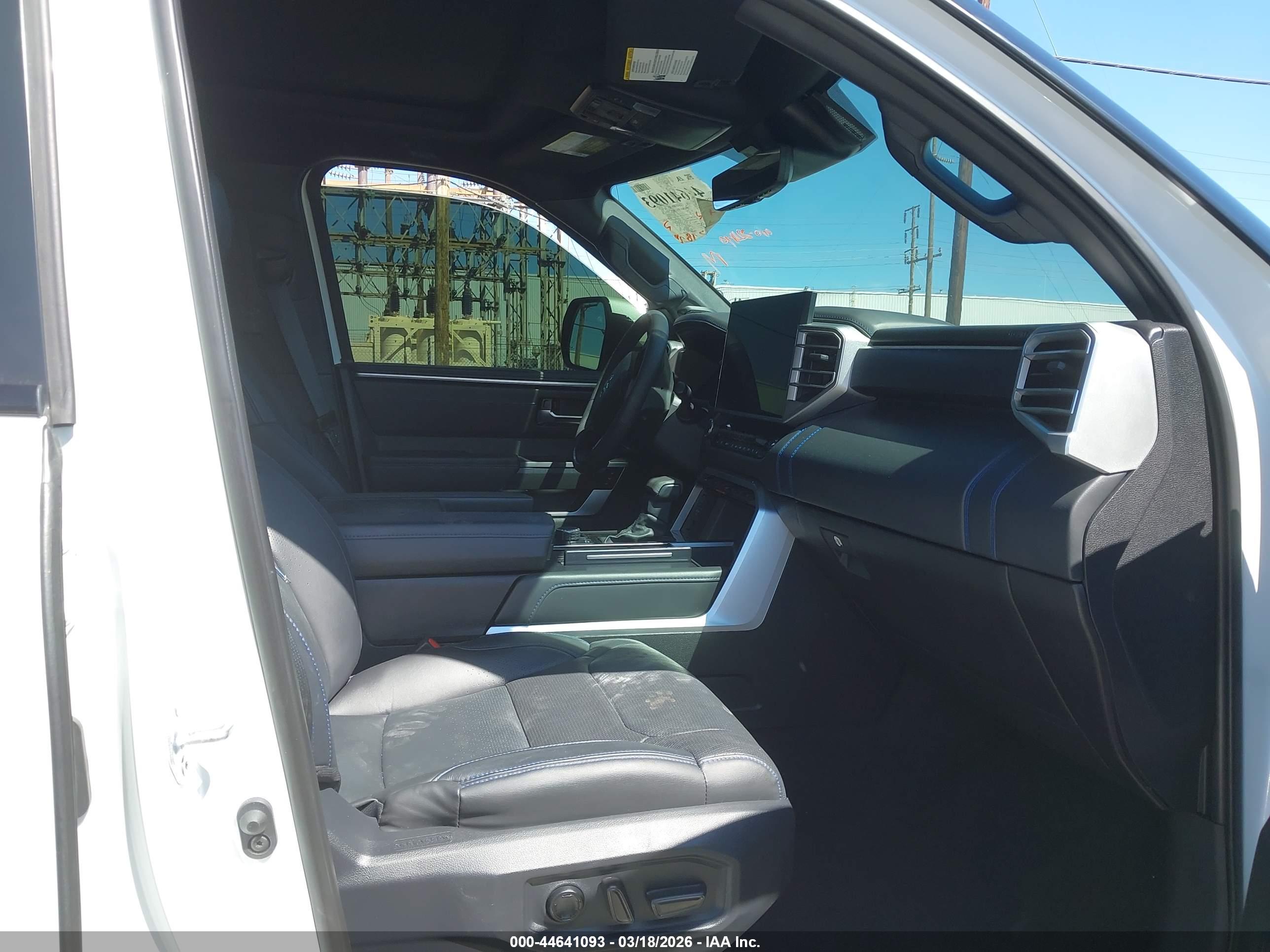 TOYOTA TUNDRA image 5