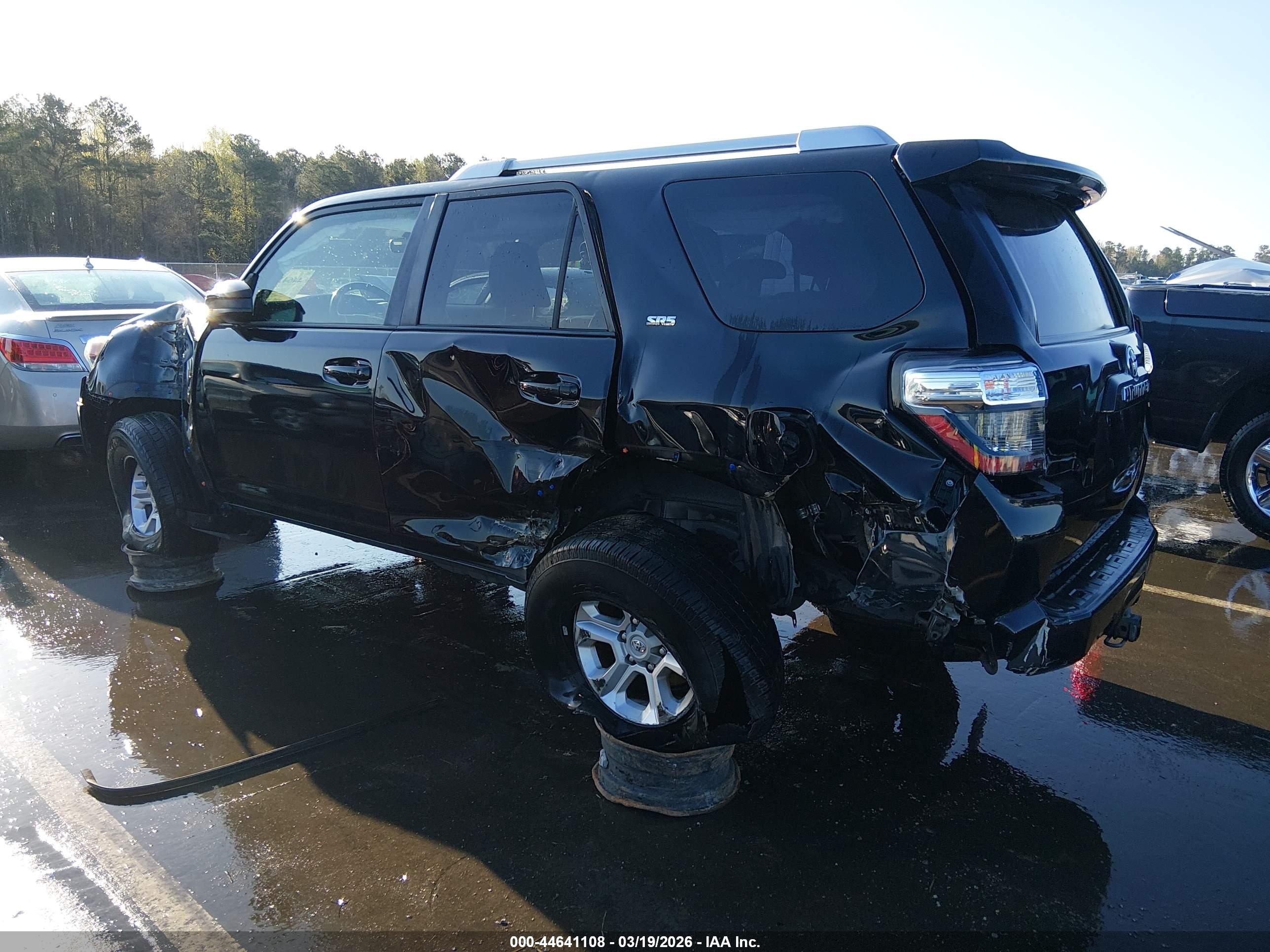 TOYOTA 4RUNNER image 3
