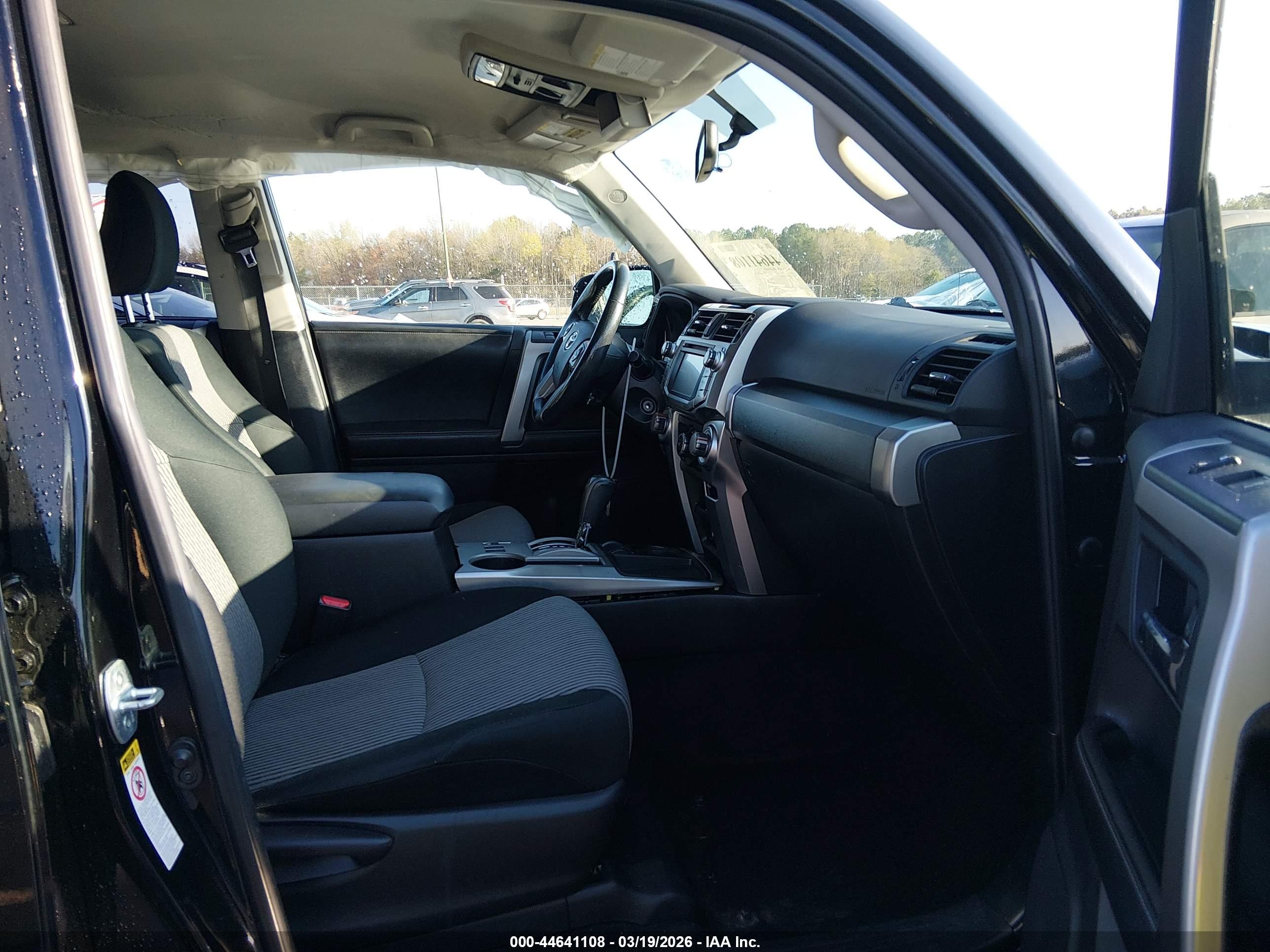 TOYOTA 4RUNNER image 5