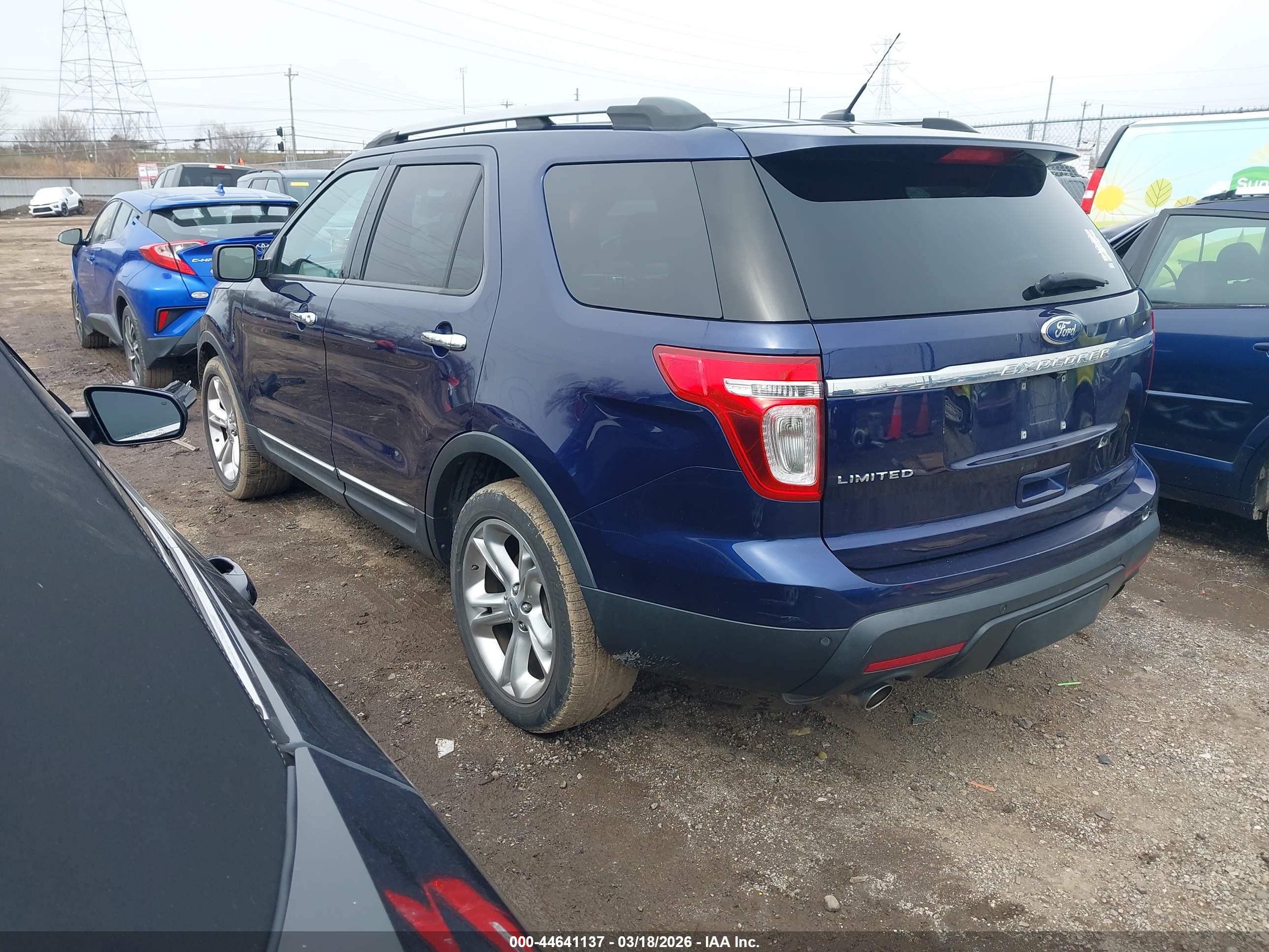 FORD EXPLORER image 3