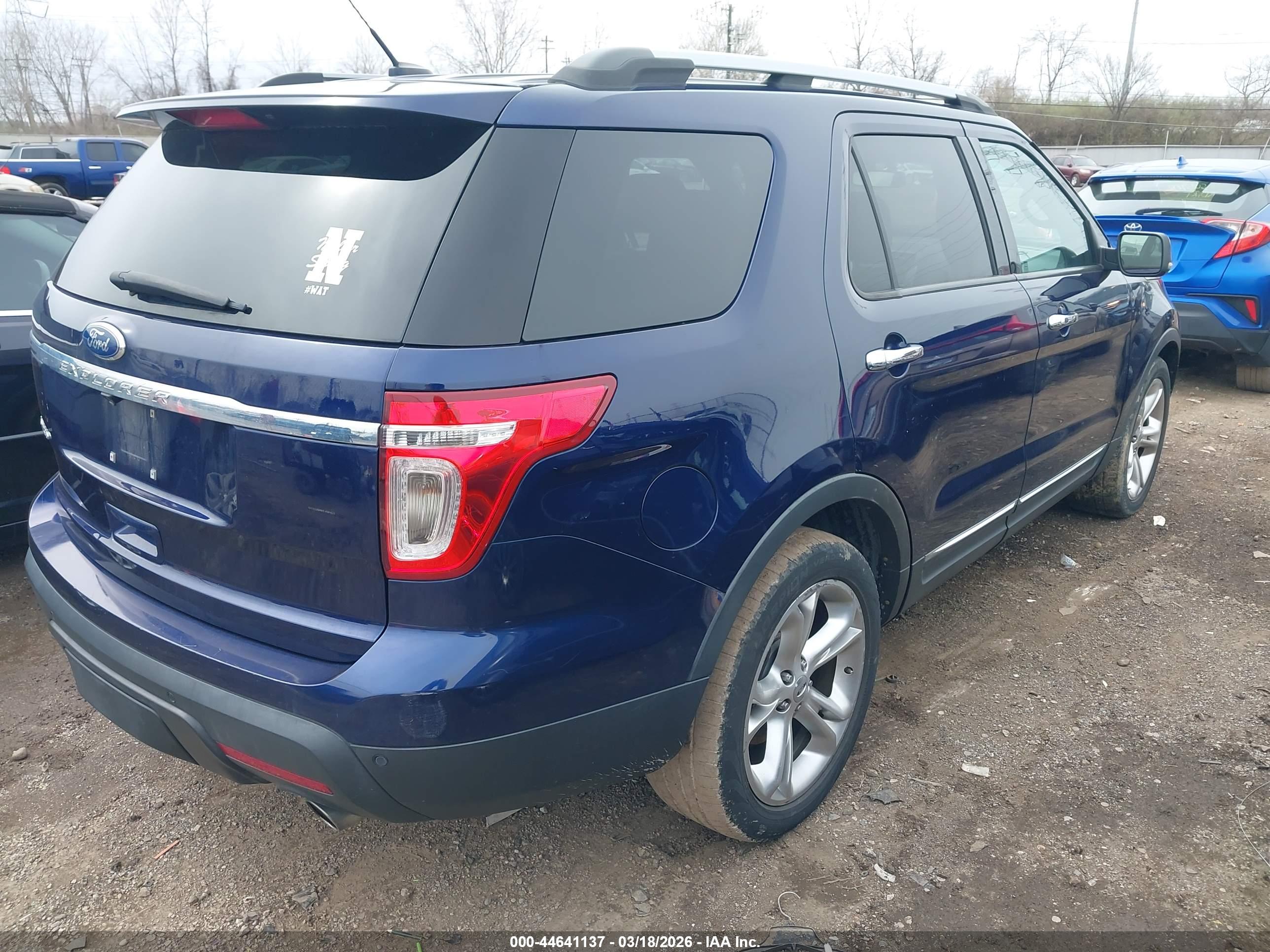 FORD EXPLORER image 4