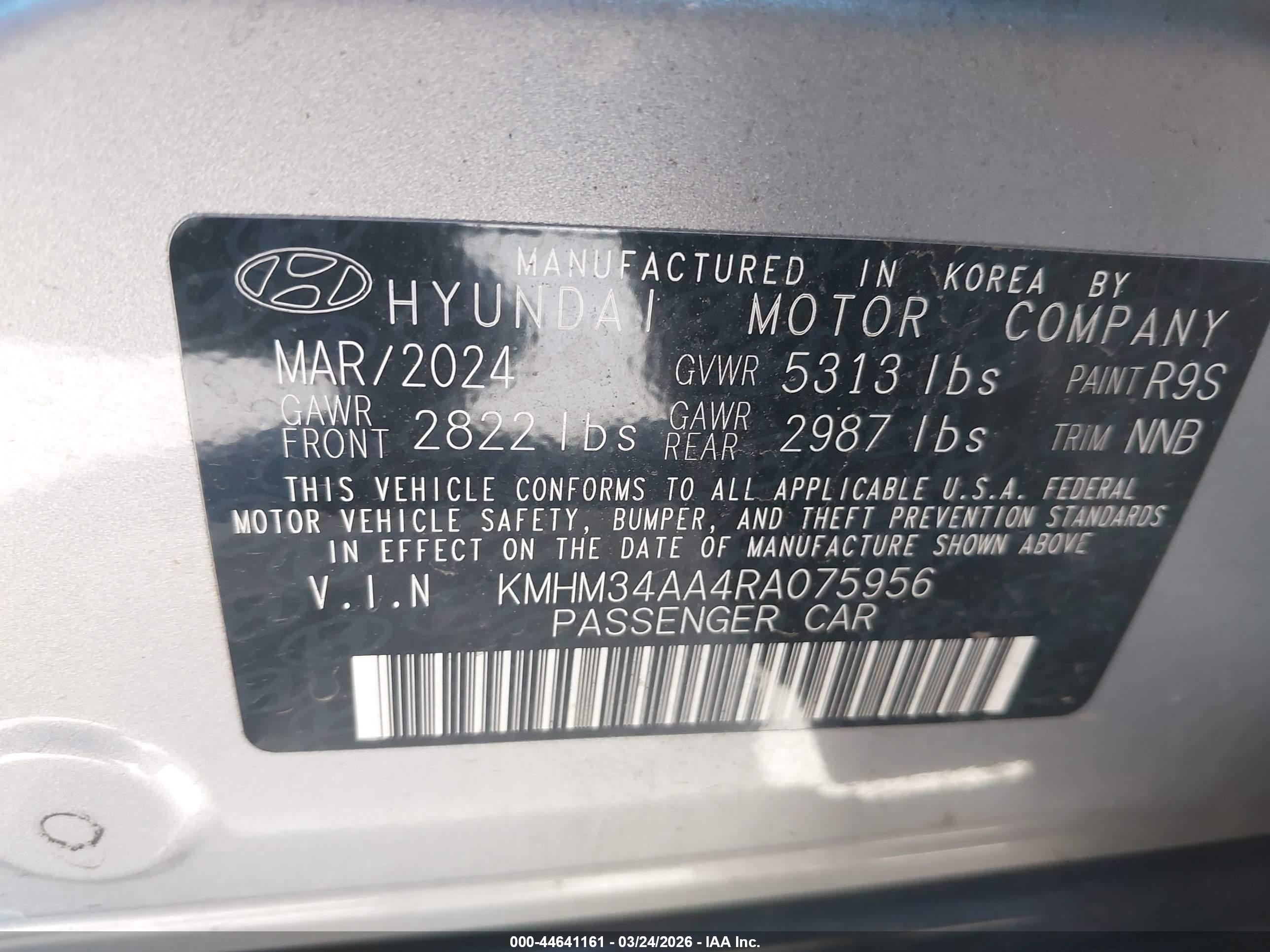 HYUNDAI IONIQ image 9