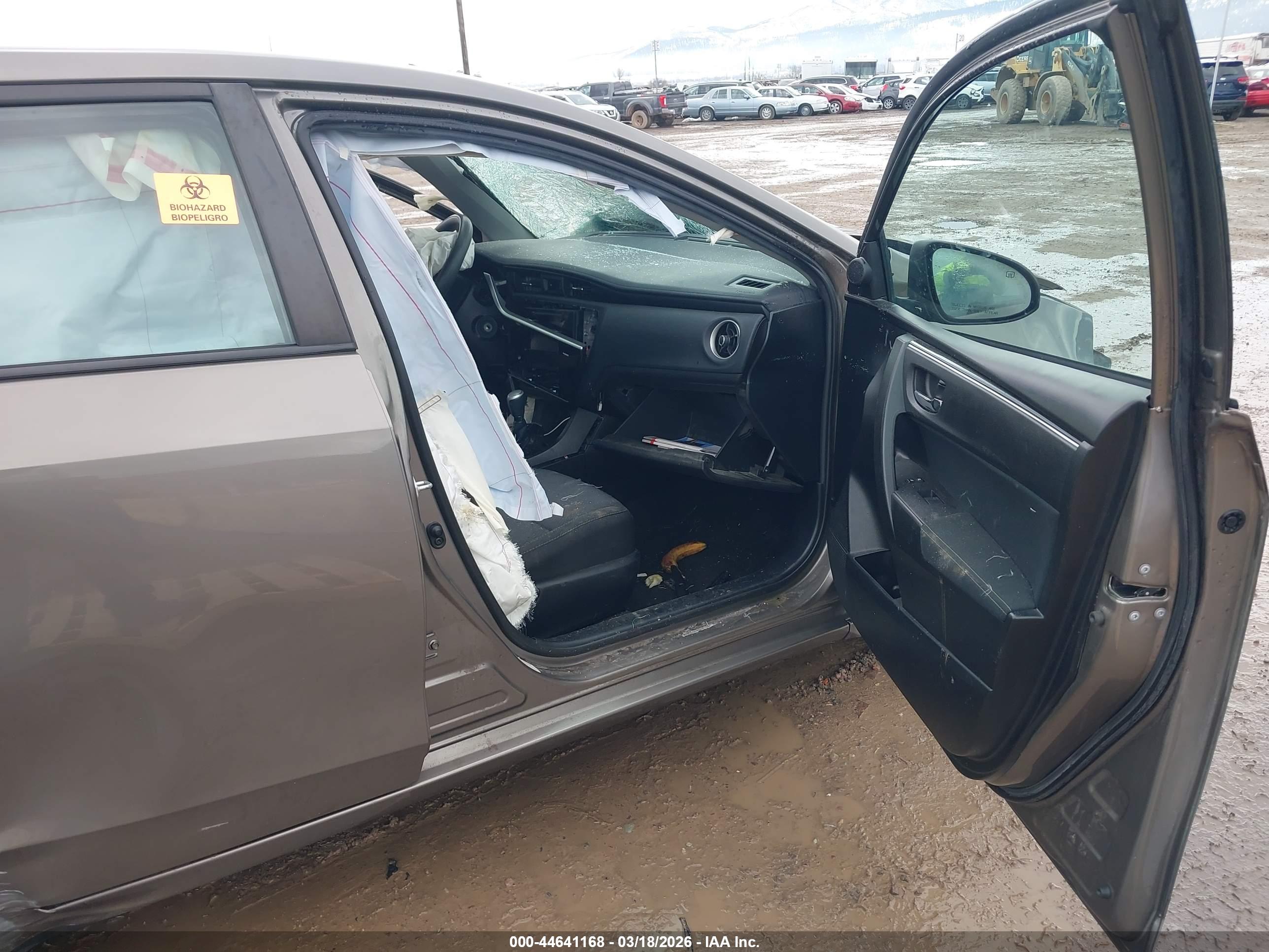 TOYOTA COROLLA image 5