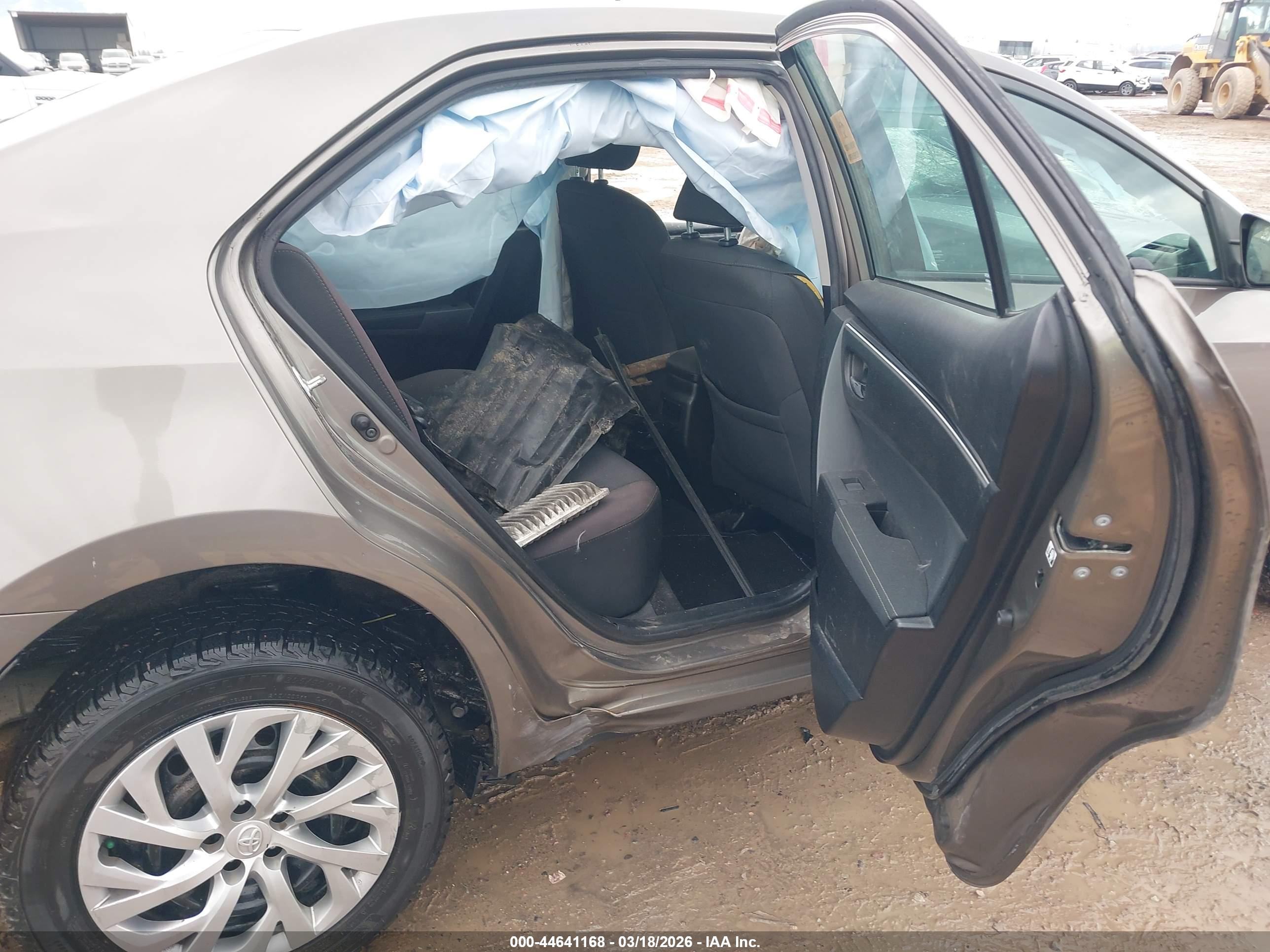 TOYOTA COROLLA image 8