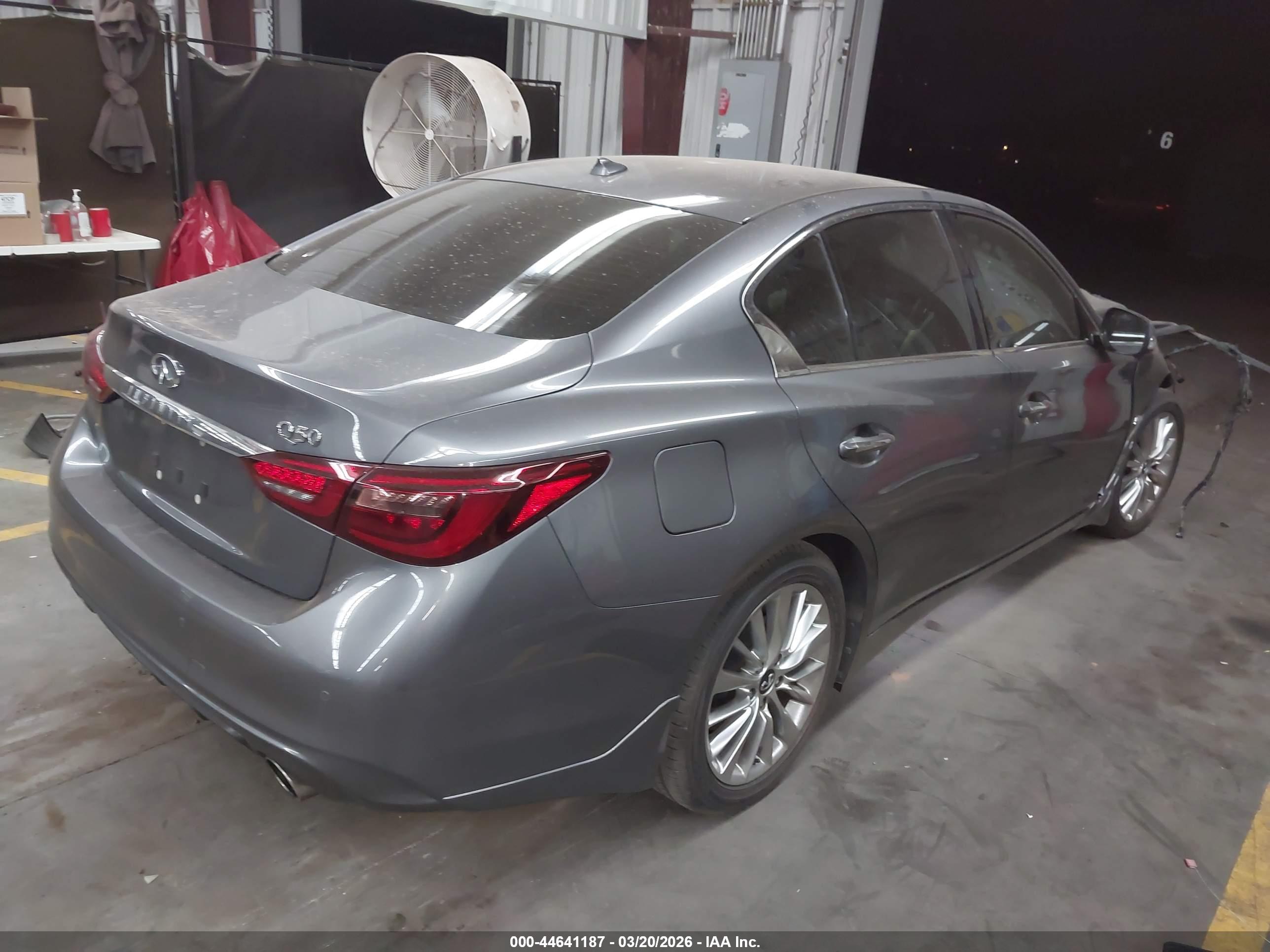 INFINITI Q50 image 4