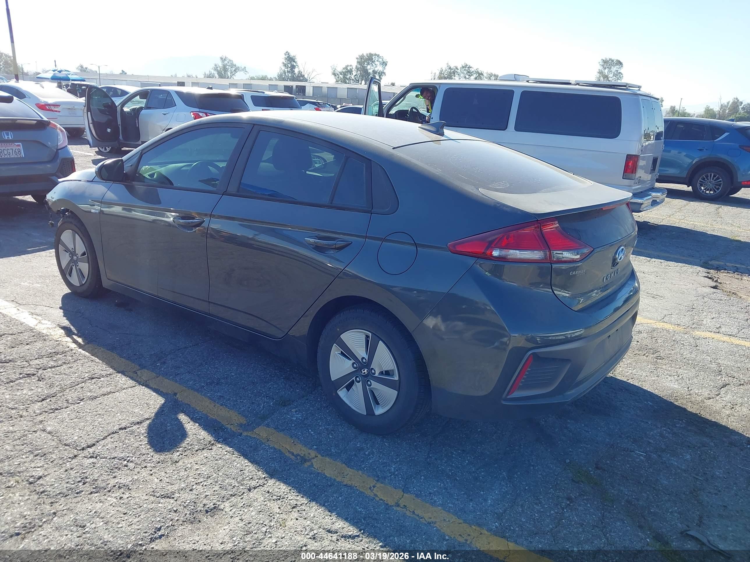 HYUNDAI IONIQ image 3