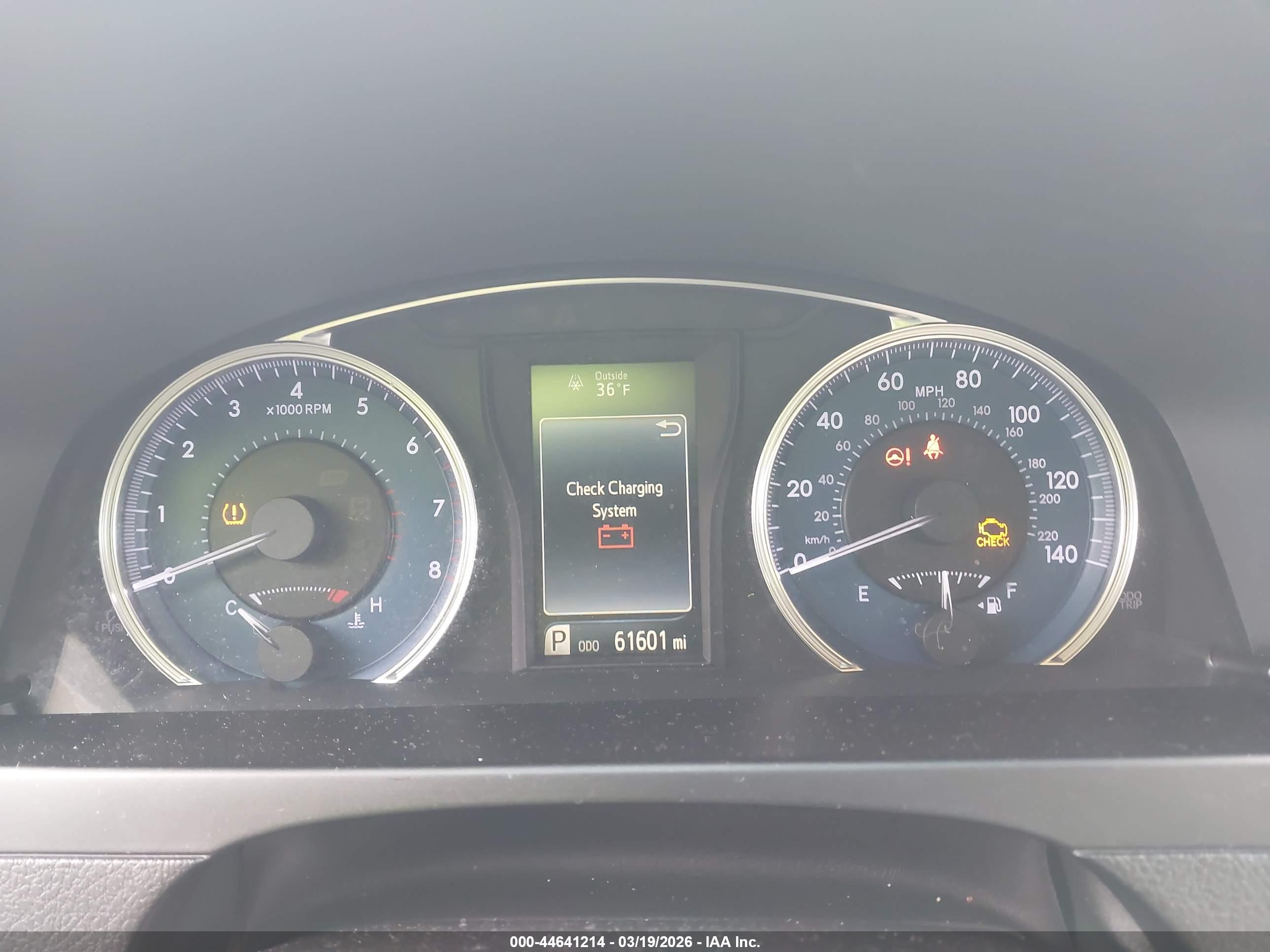 TOYOTA CAMRY image 7