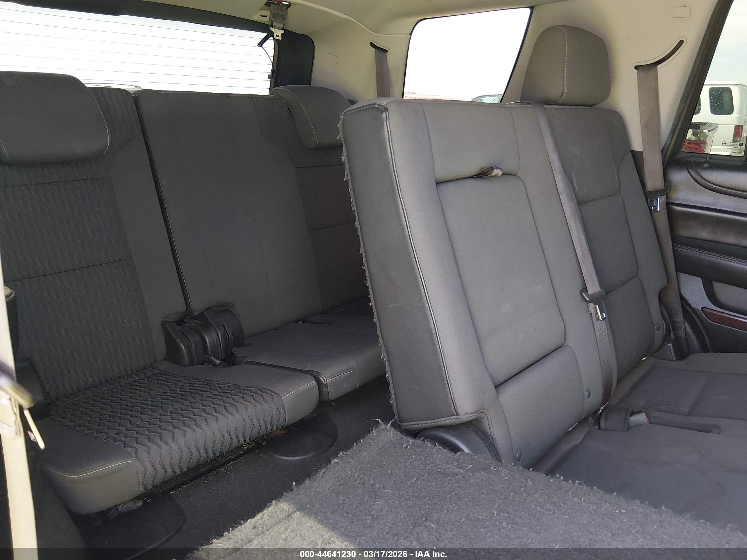 GMC YUKON image 8