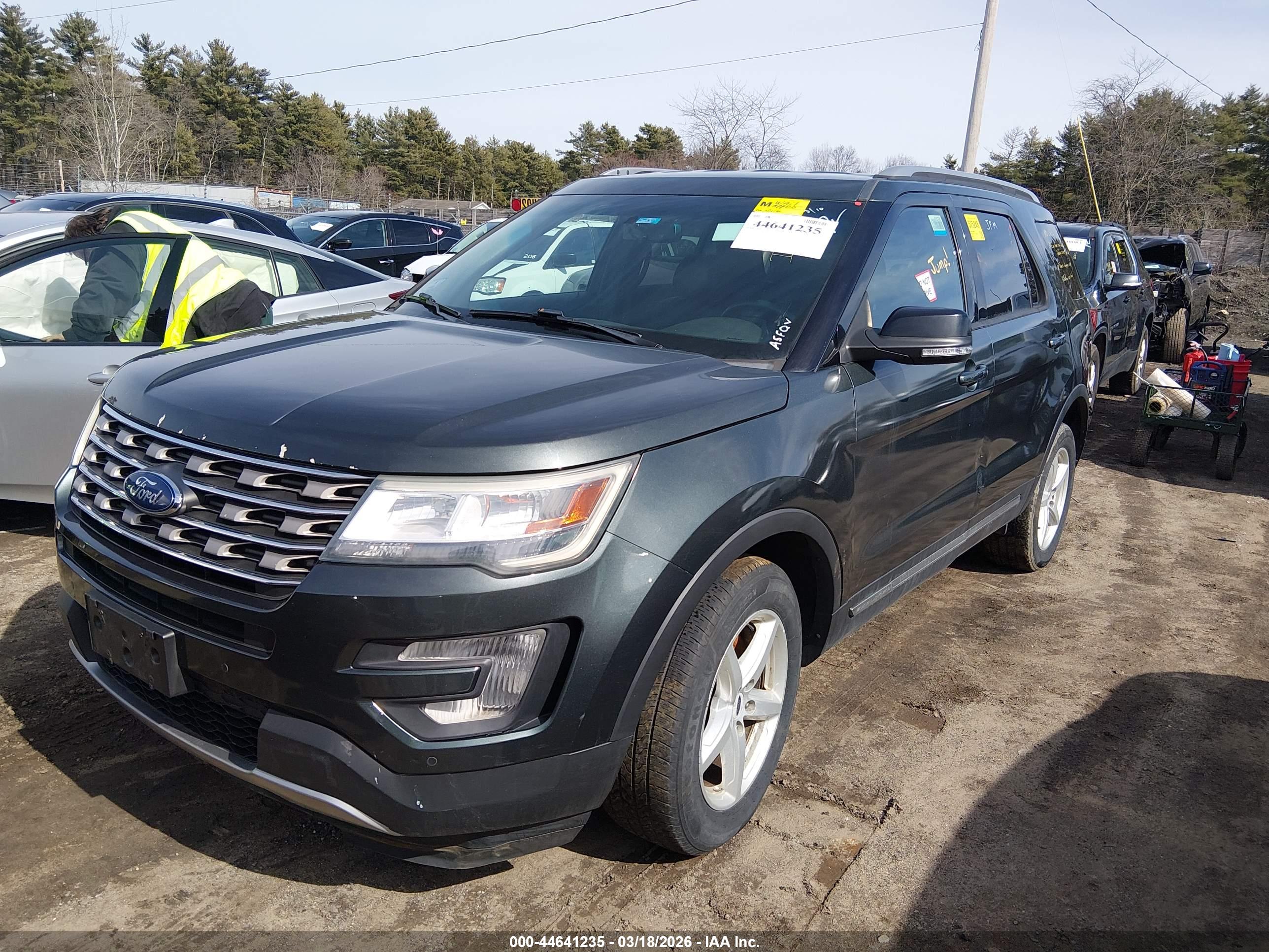 FORD EXPLORER image 6