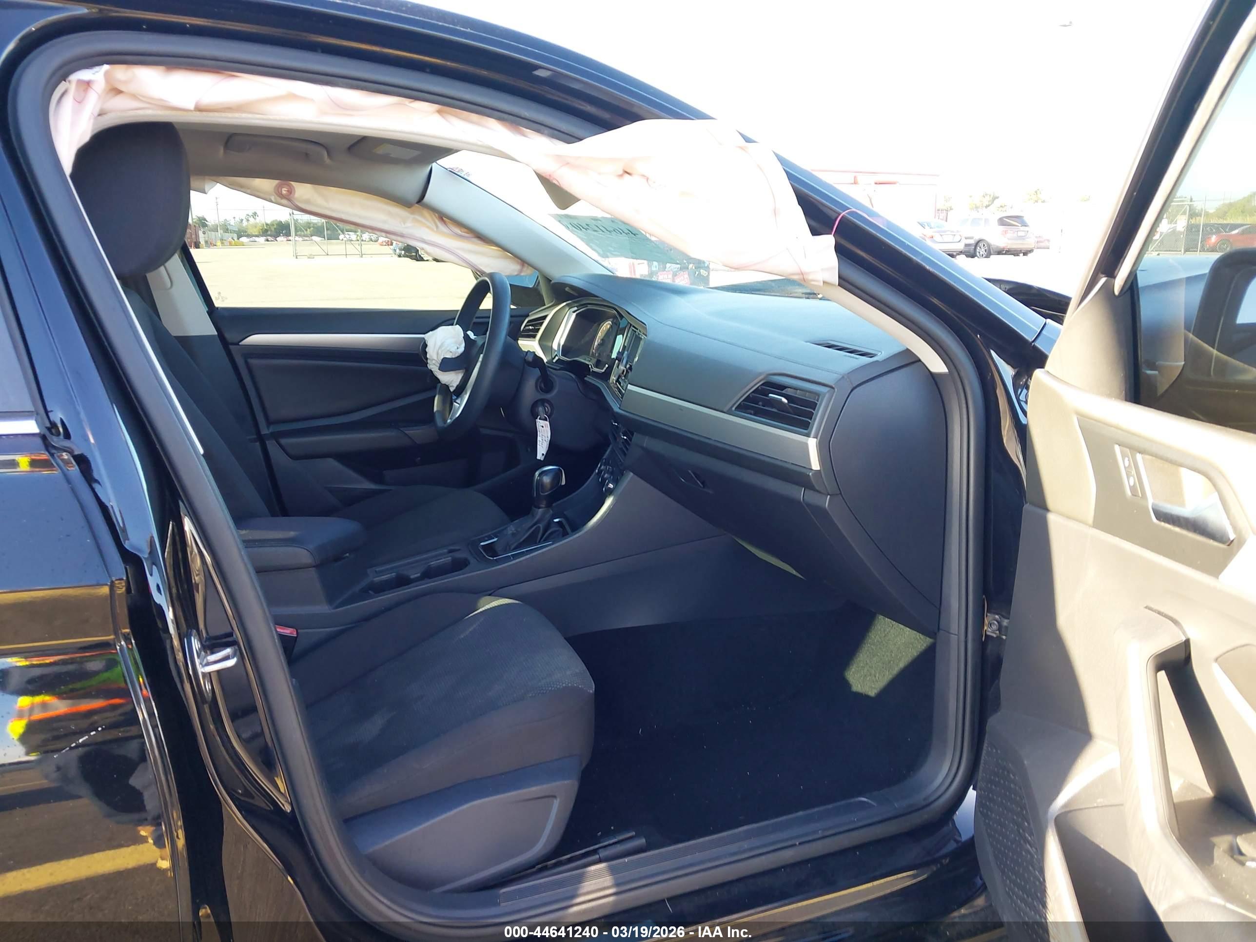 VOLKSWAGEN JETTA image 5