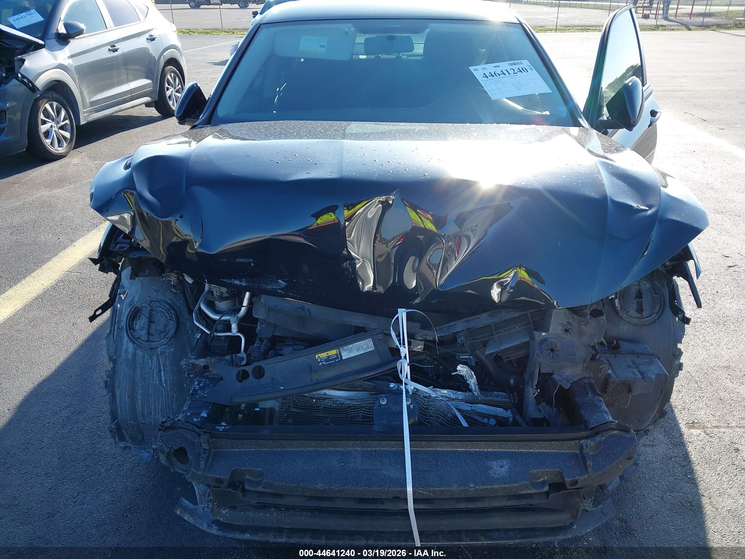 VOLKSWAGEN JETTA image 6
