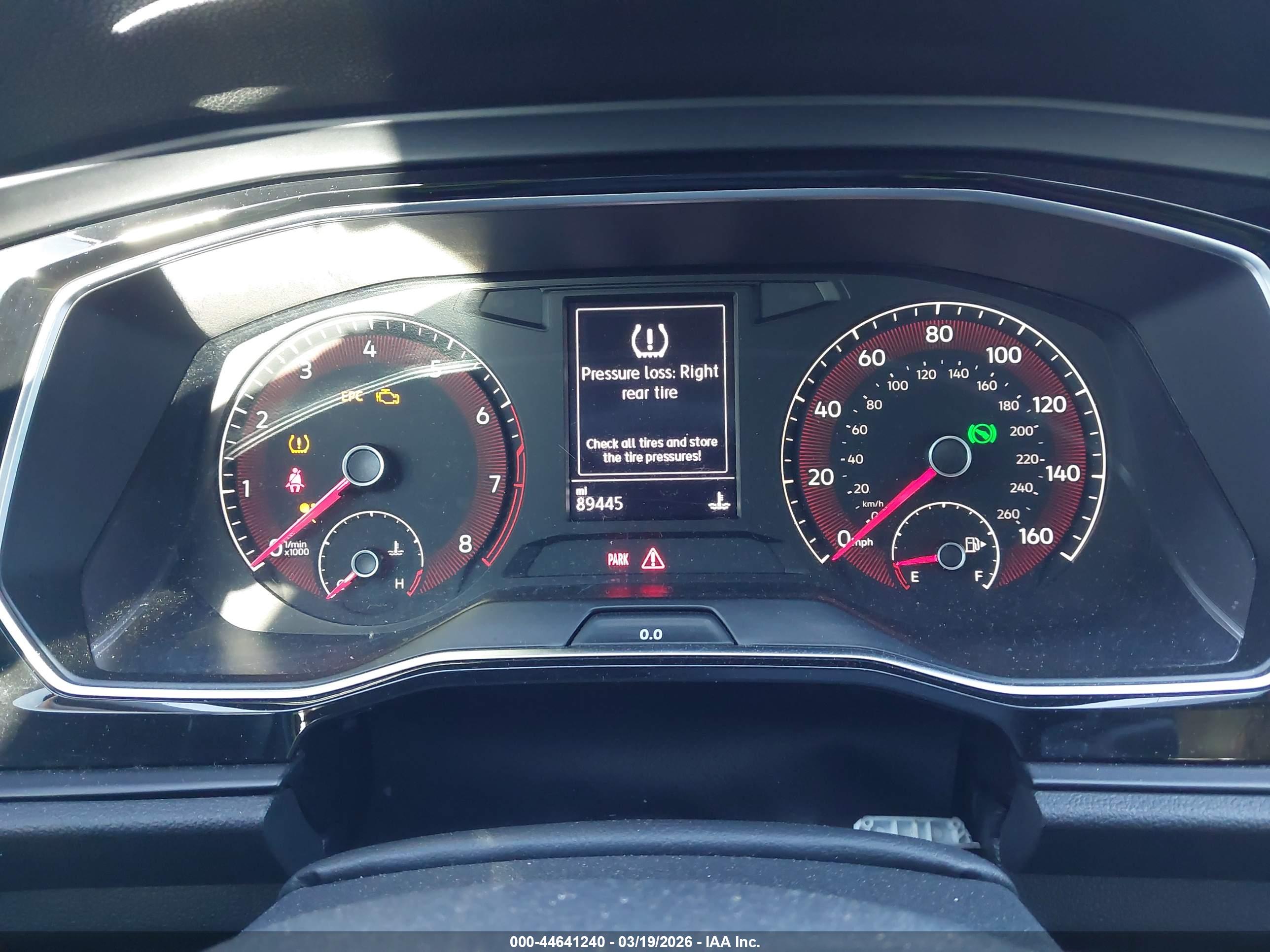 VOLKSWAGEN JETTA image 7