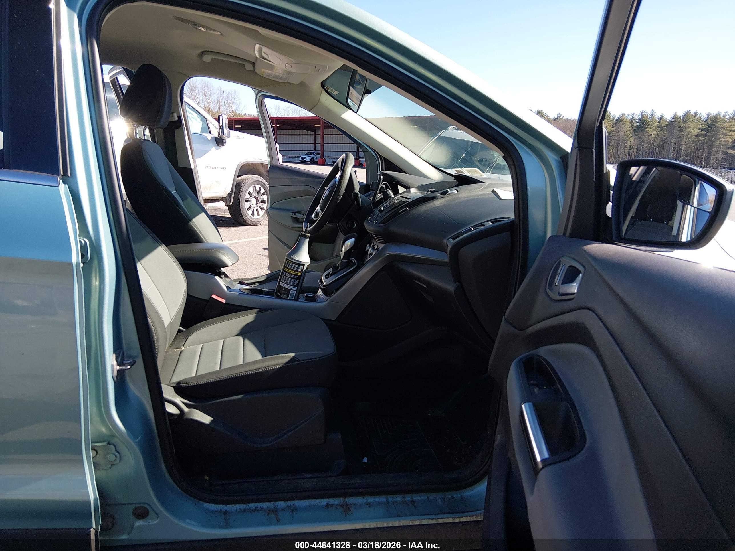 FORD ESCAPE image 5
