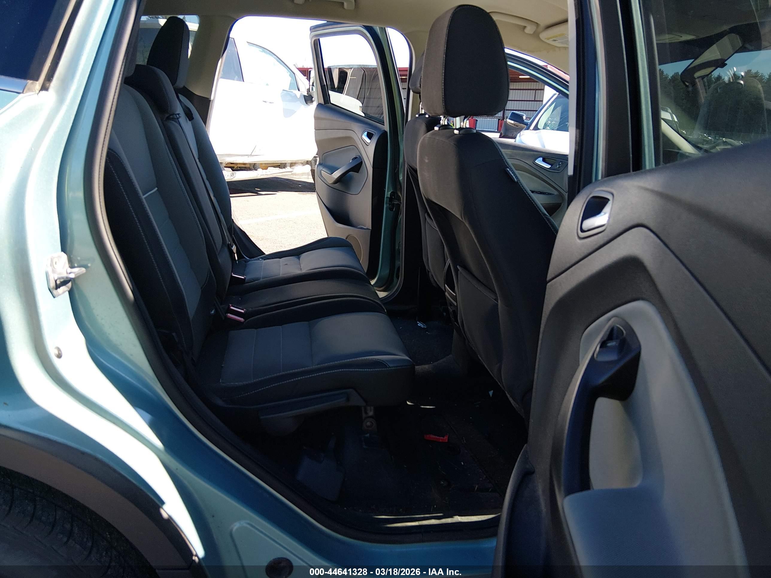 FORD ESCAPE image 8