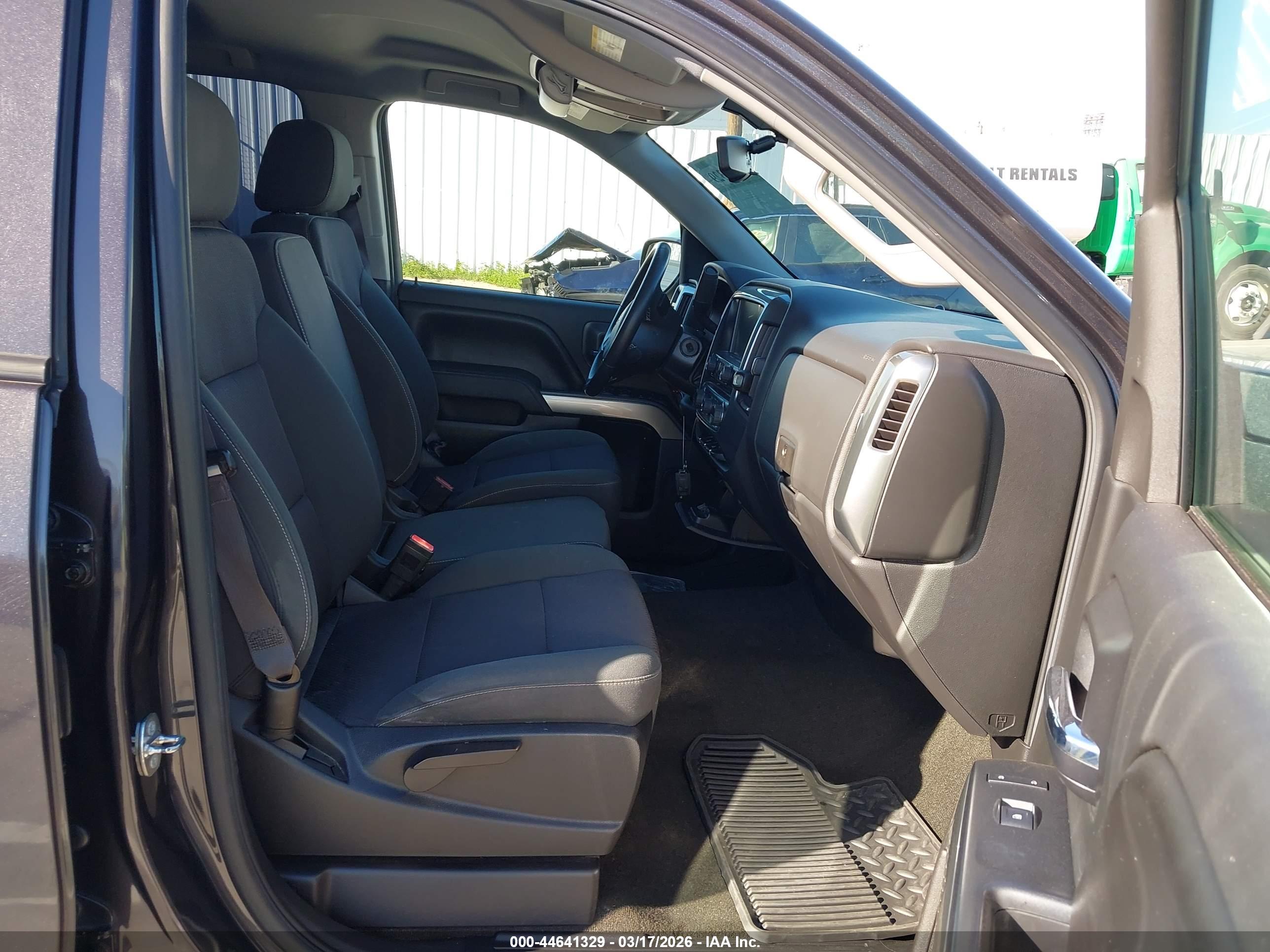 CHEVROLET SILVERADO image 5