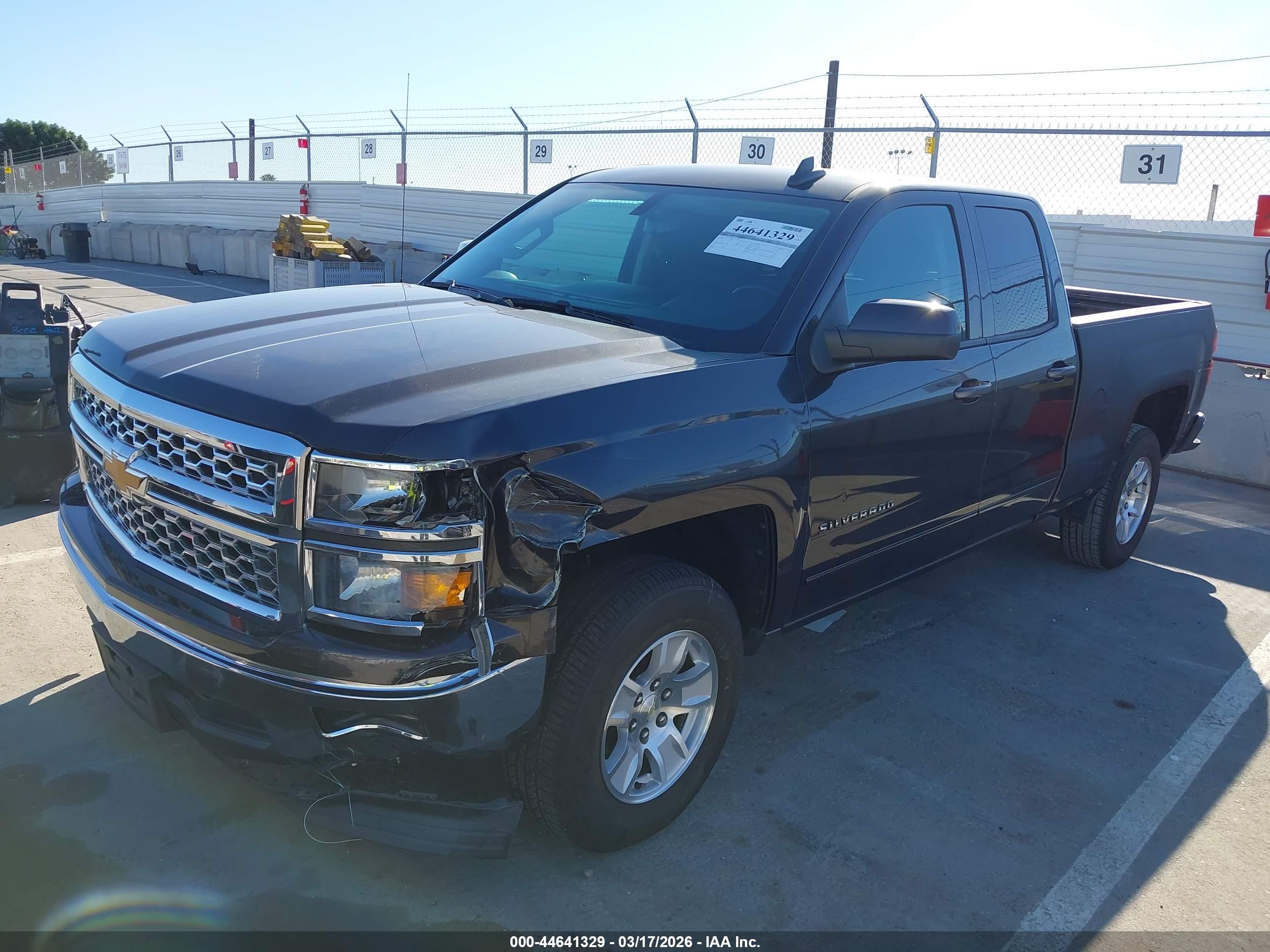 CHEVROLET SILVERADO image 6