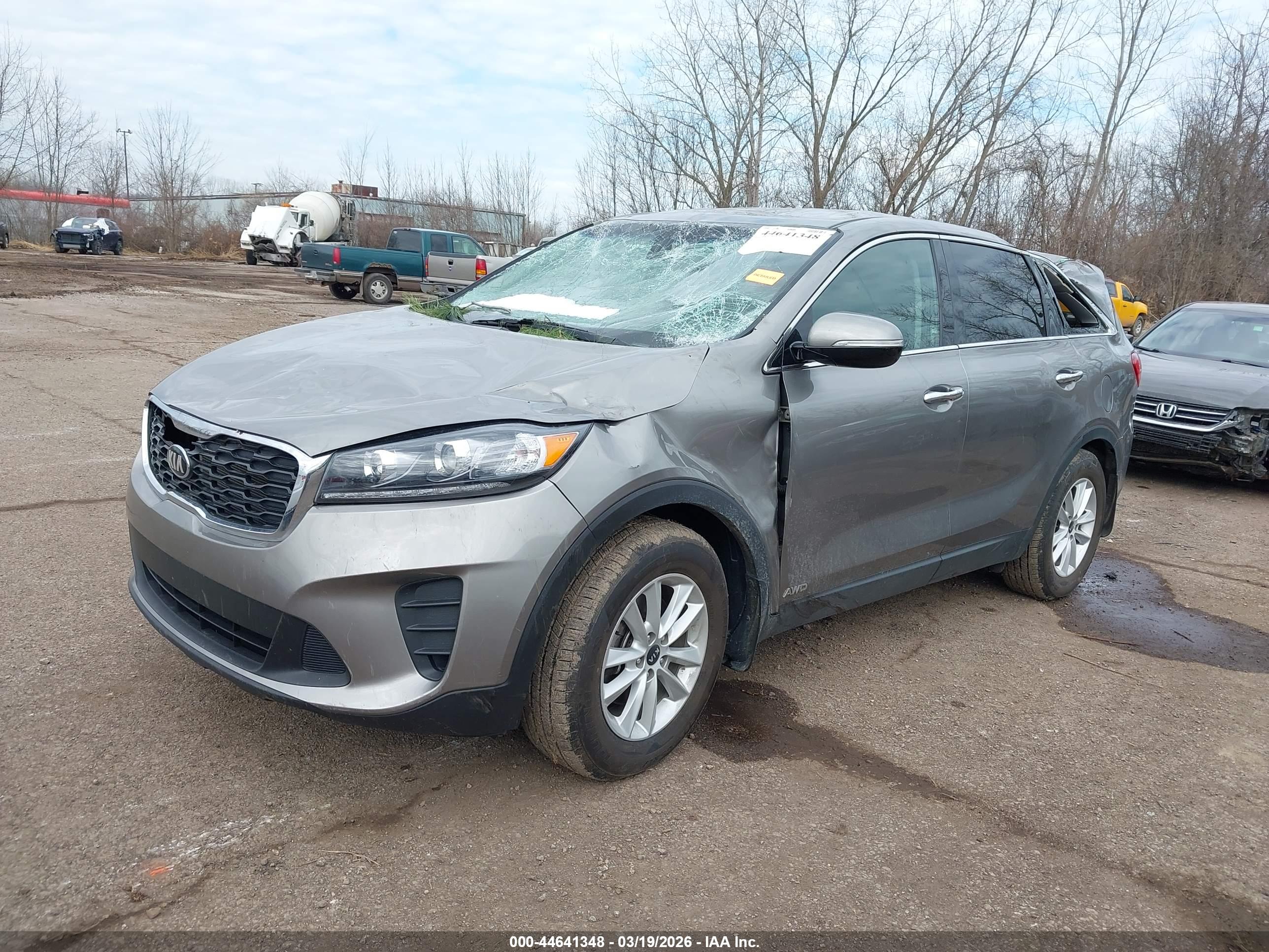 KIA SORENTO image 2