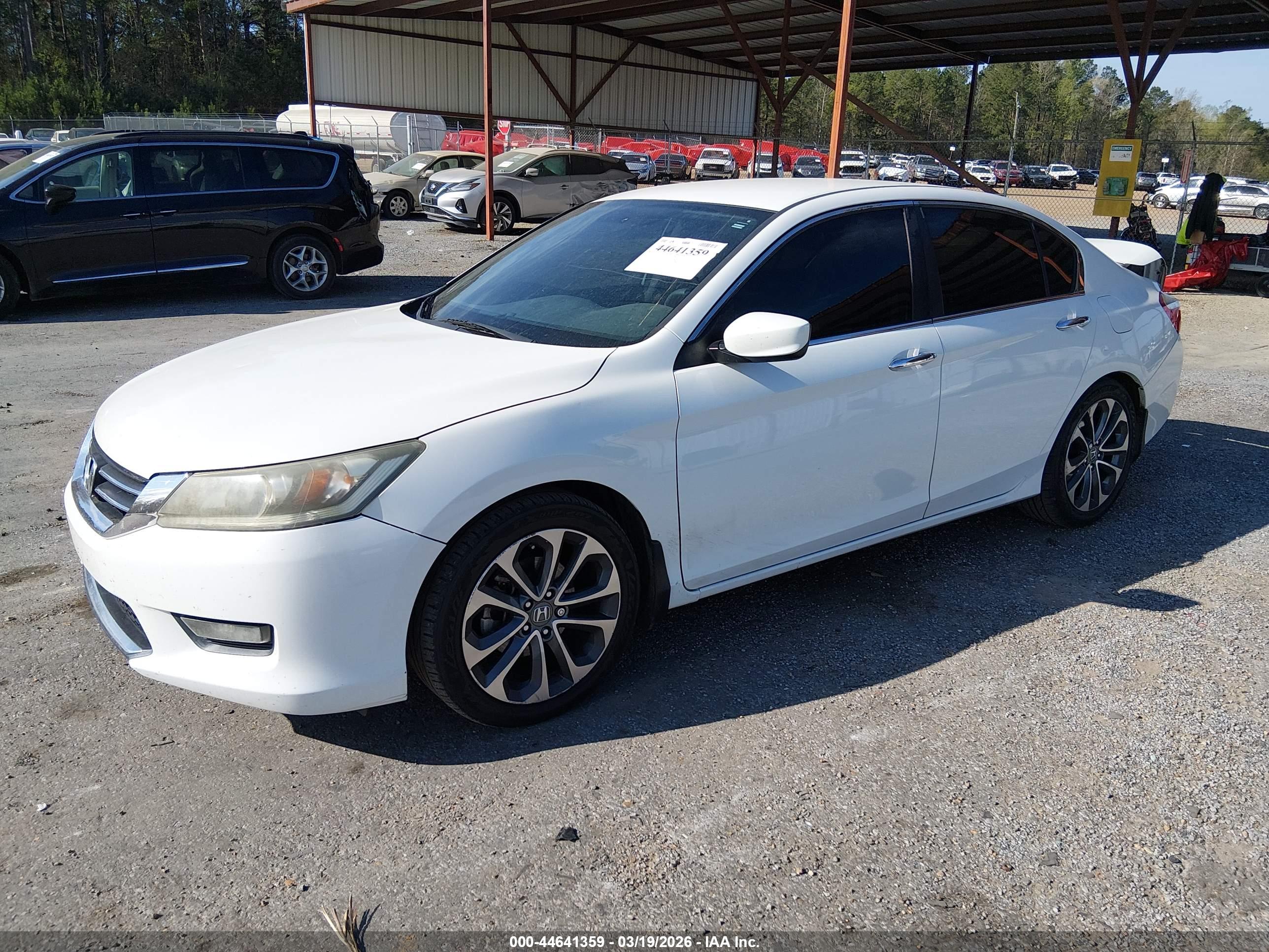 HONDA ACCORD image 2