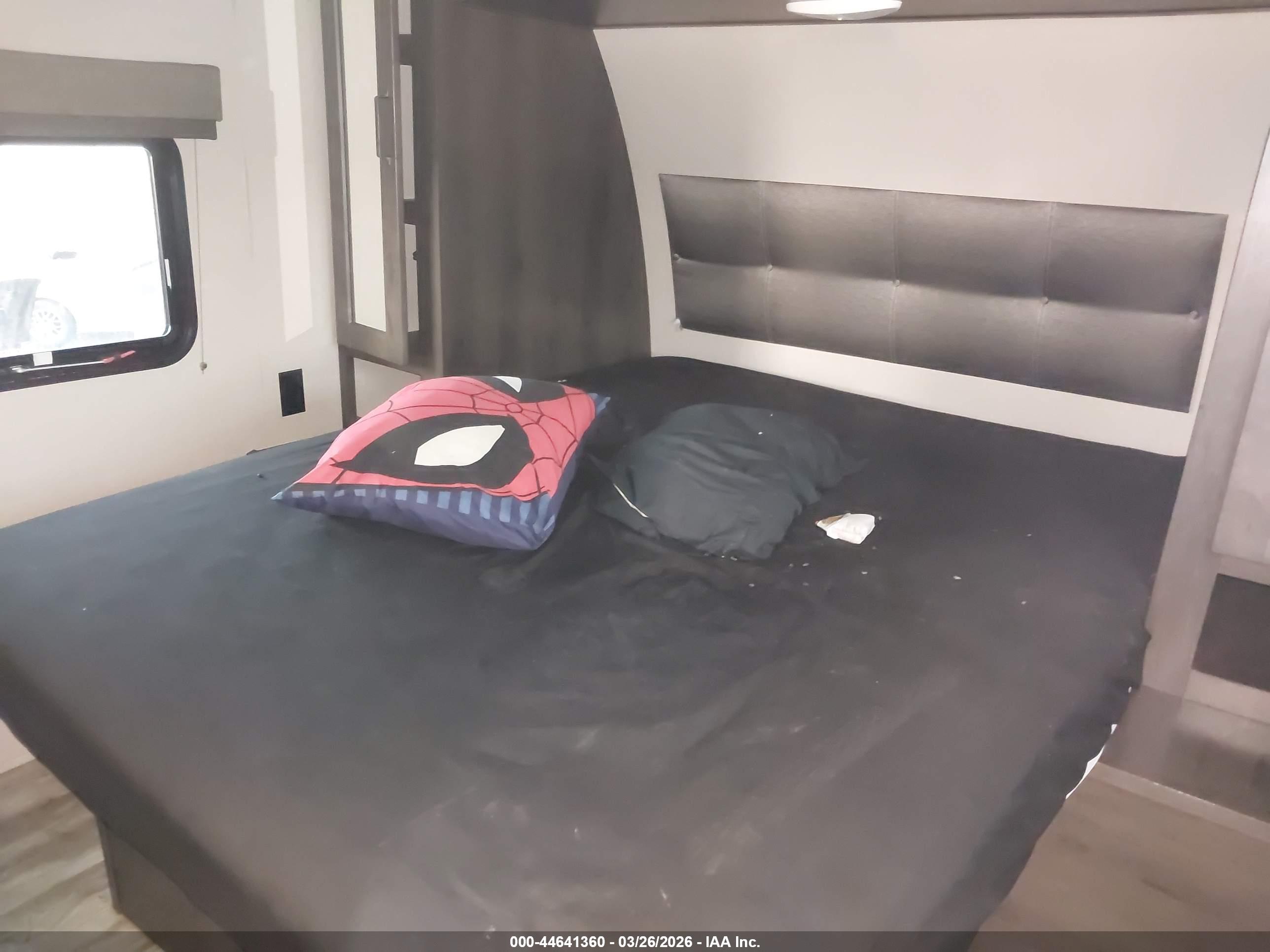 TRANSCEND 297 image 8