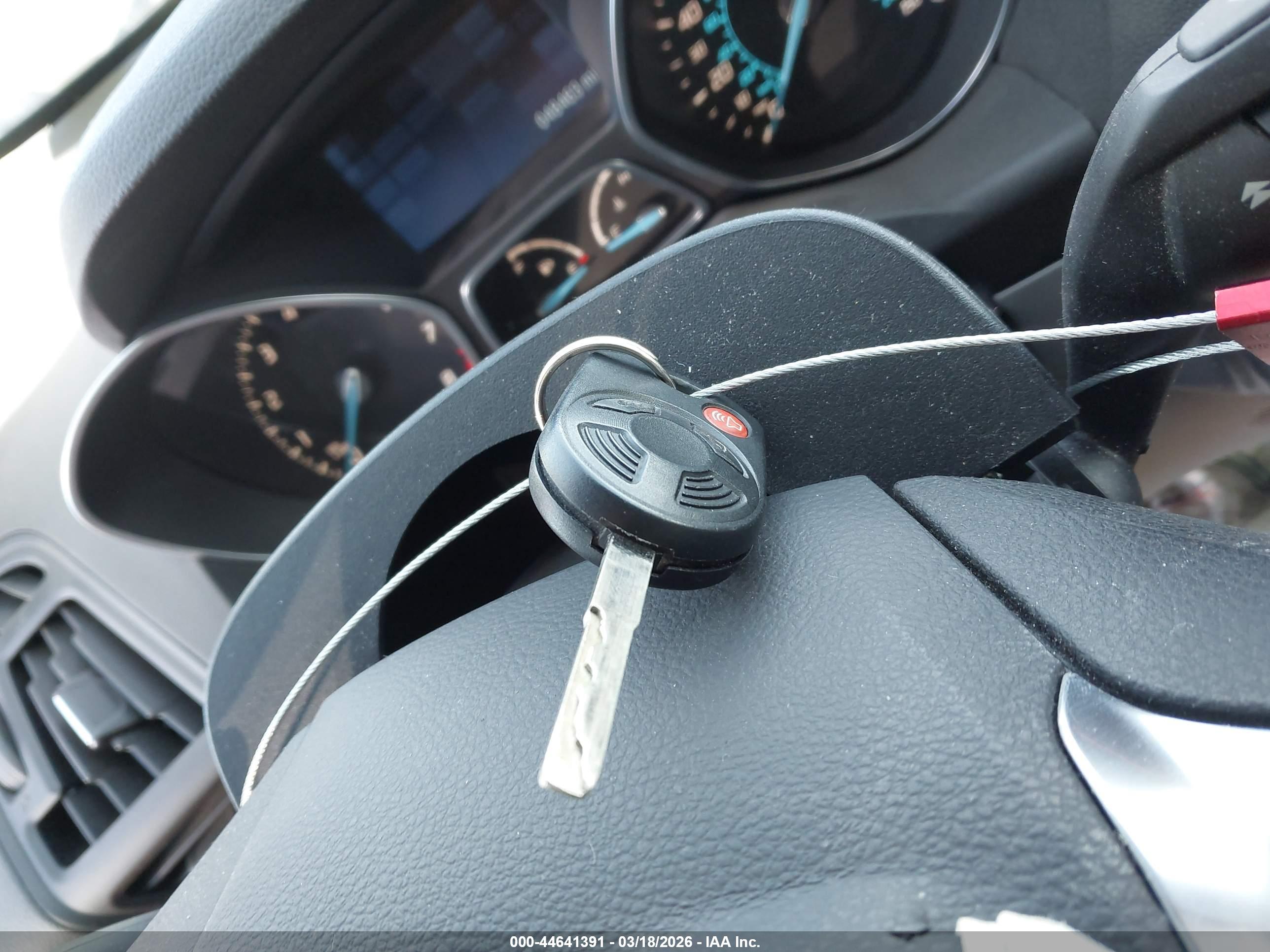 FORD ESCAPE image 11