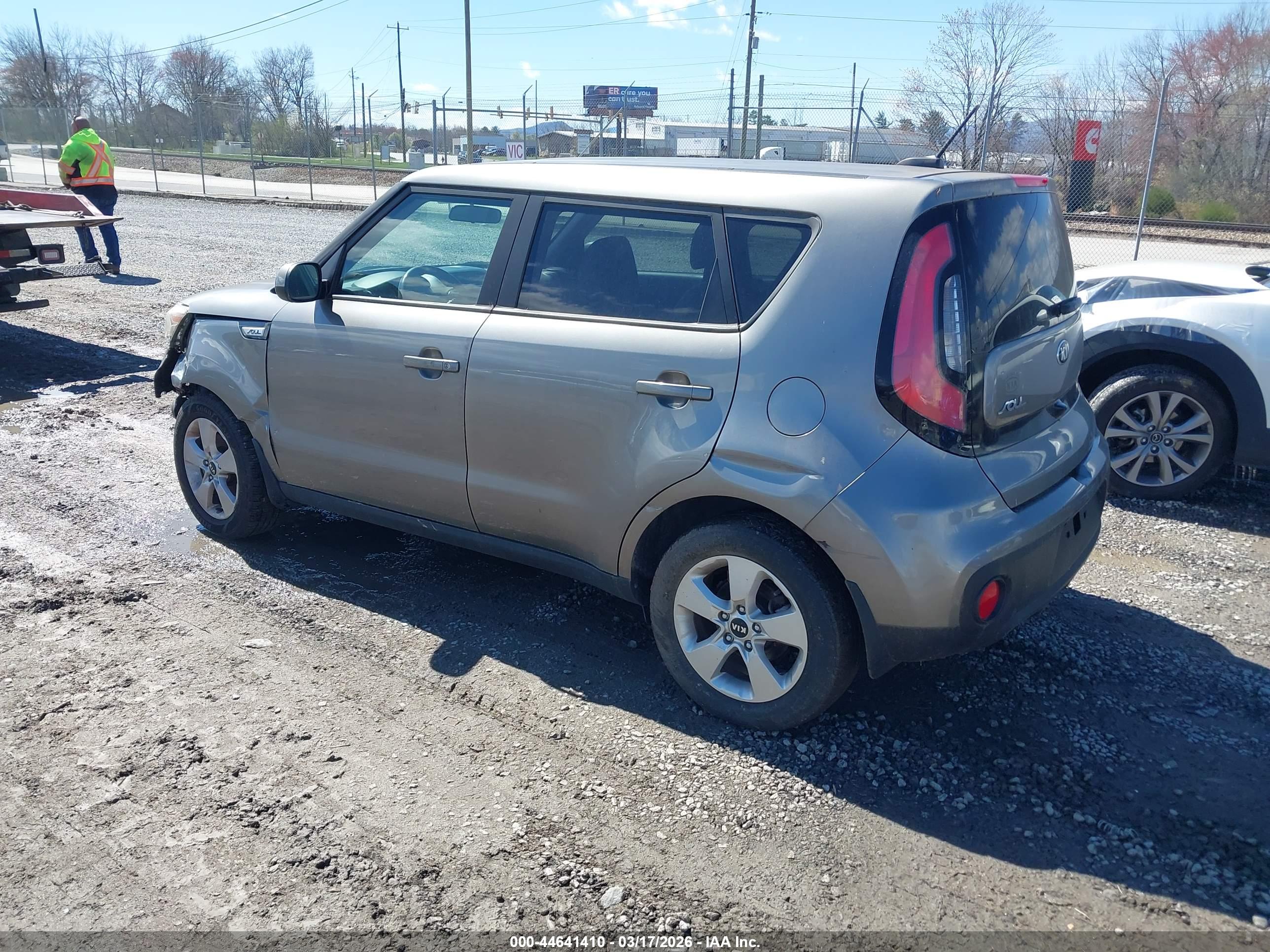 KIA SOUL image 3