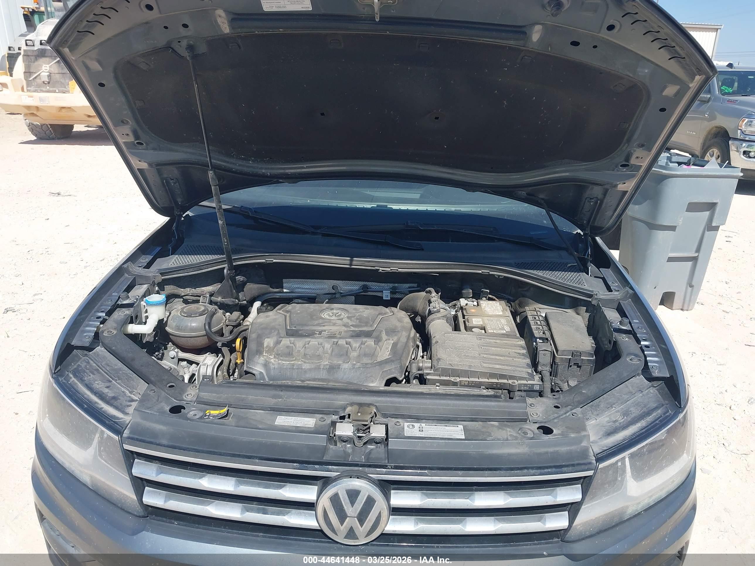 VOLKSWAGEN TIGUAN image 10