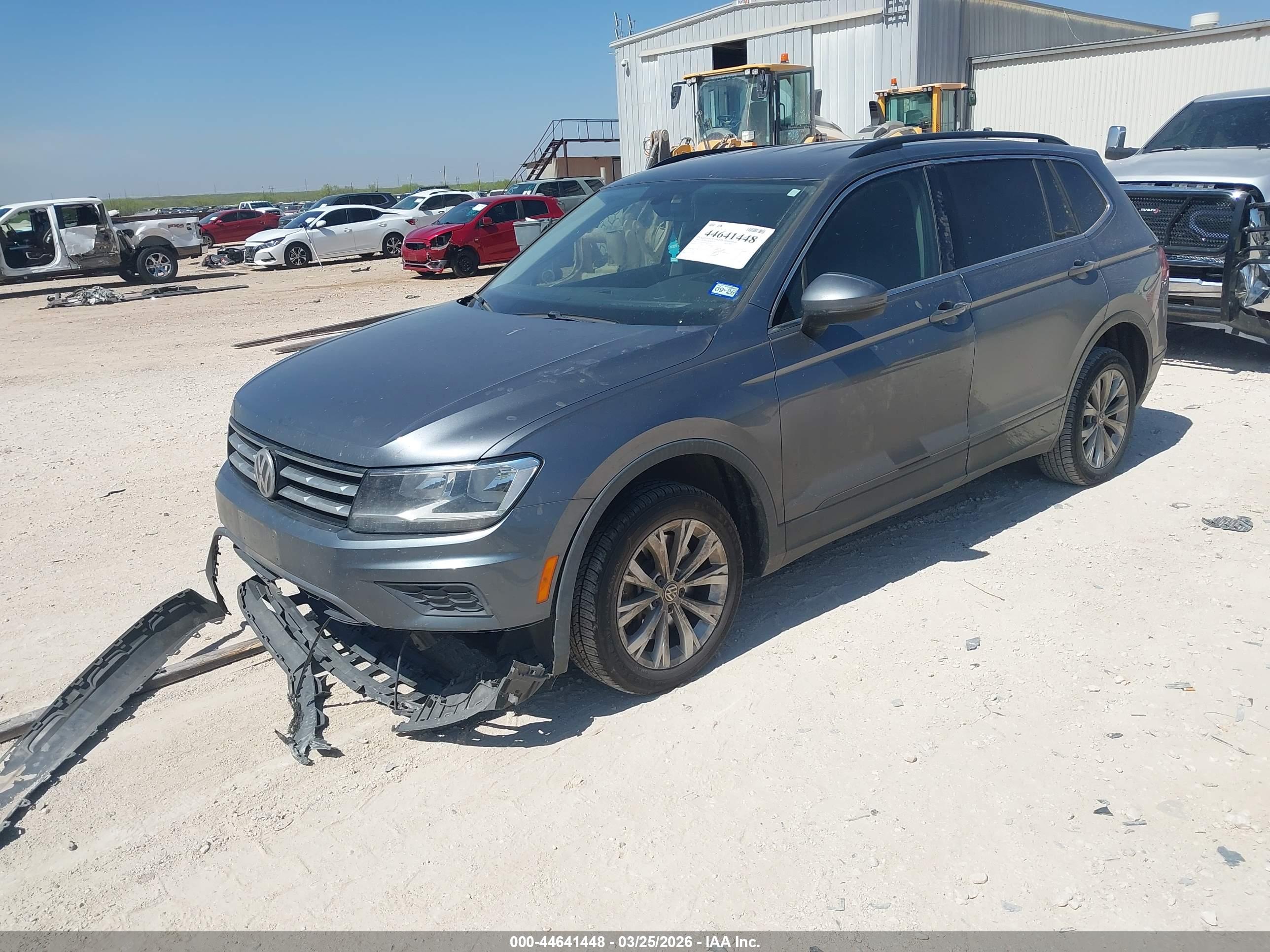 VOLKSWAGEN TIGUAN image 2