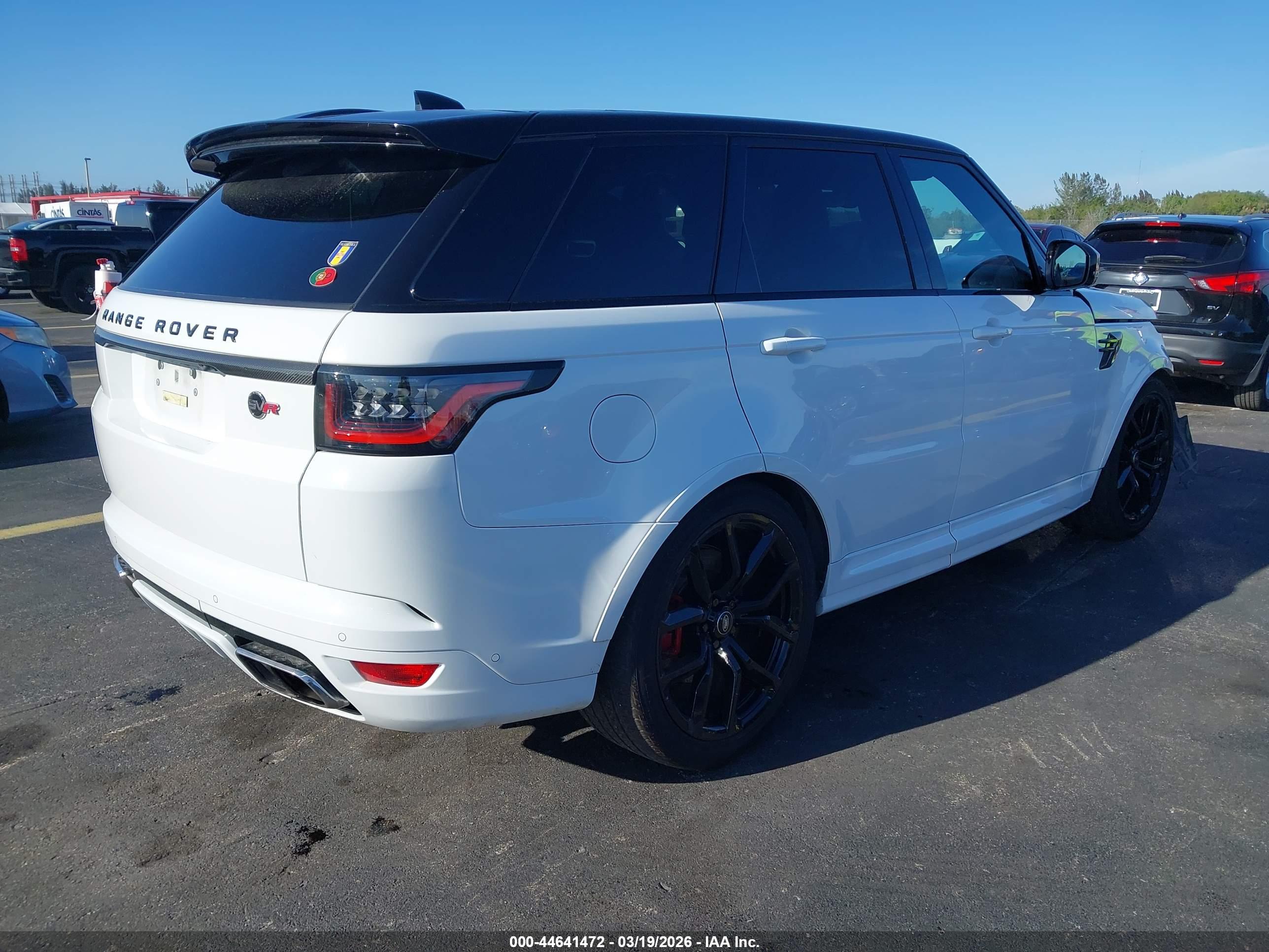 LAND ROVER image 4