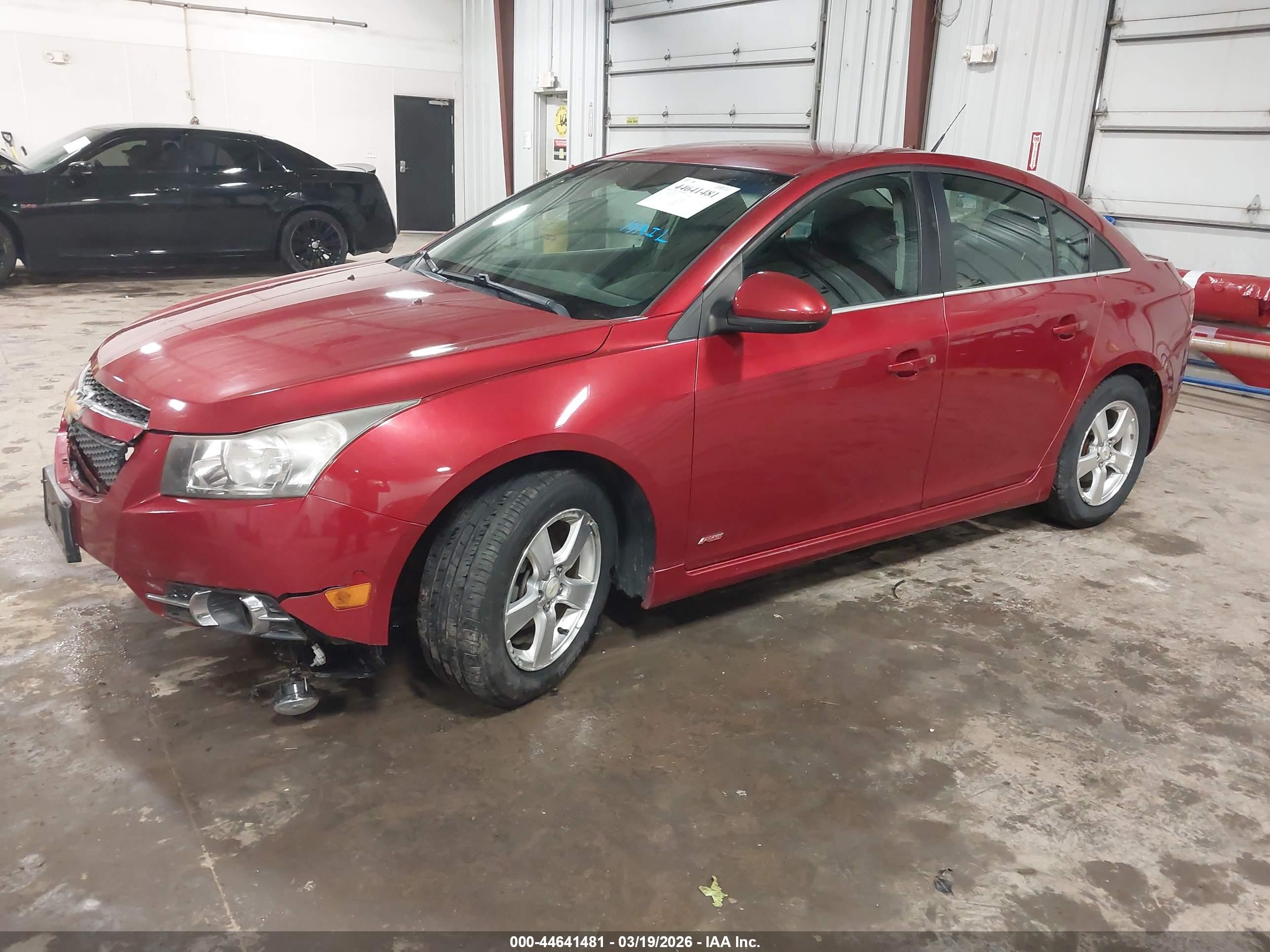 CHEVROLET CRUZE image 2