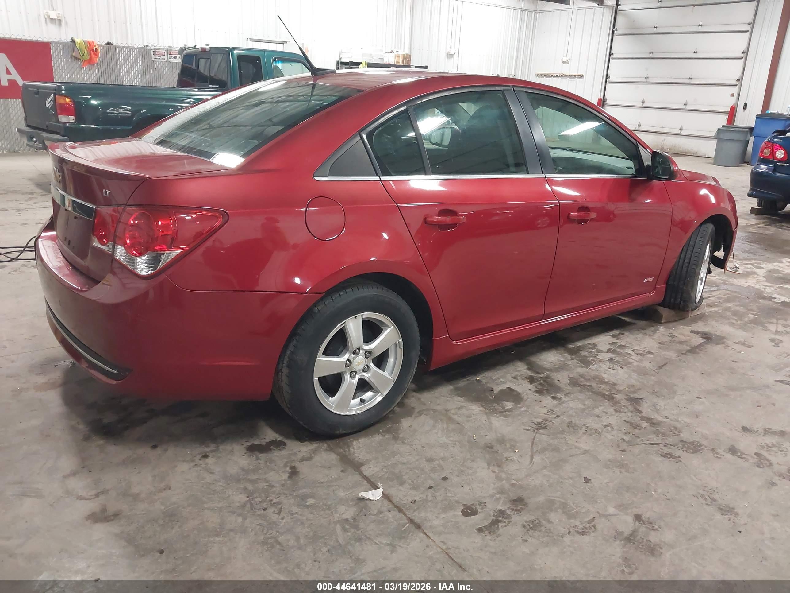 CHEVROLET CRUZE image 4