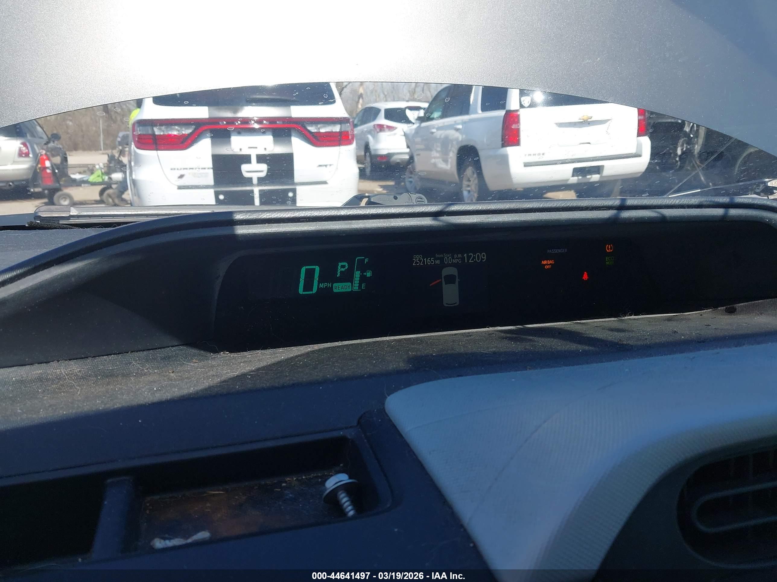 TOYOTA PRIUS image 7