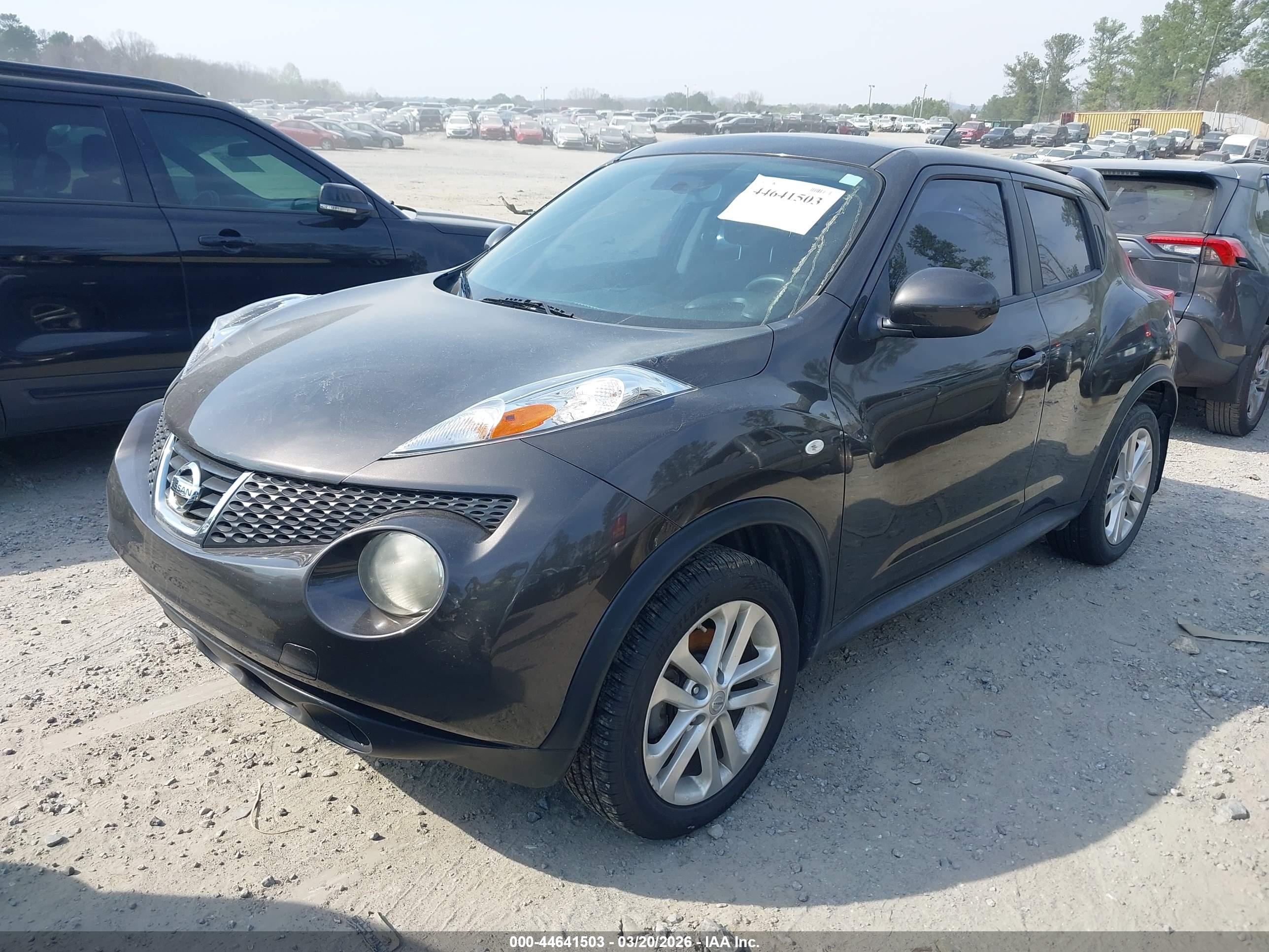 NISSAN JUKE image 2