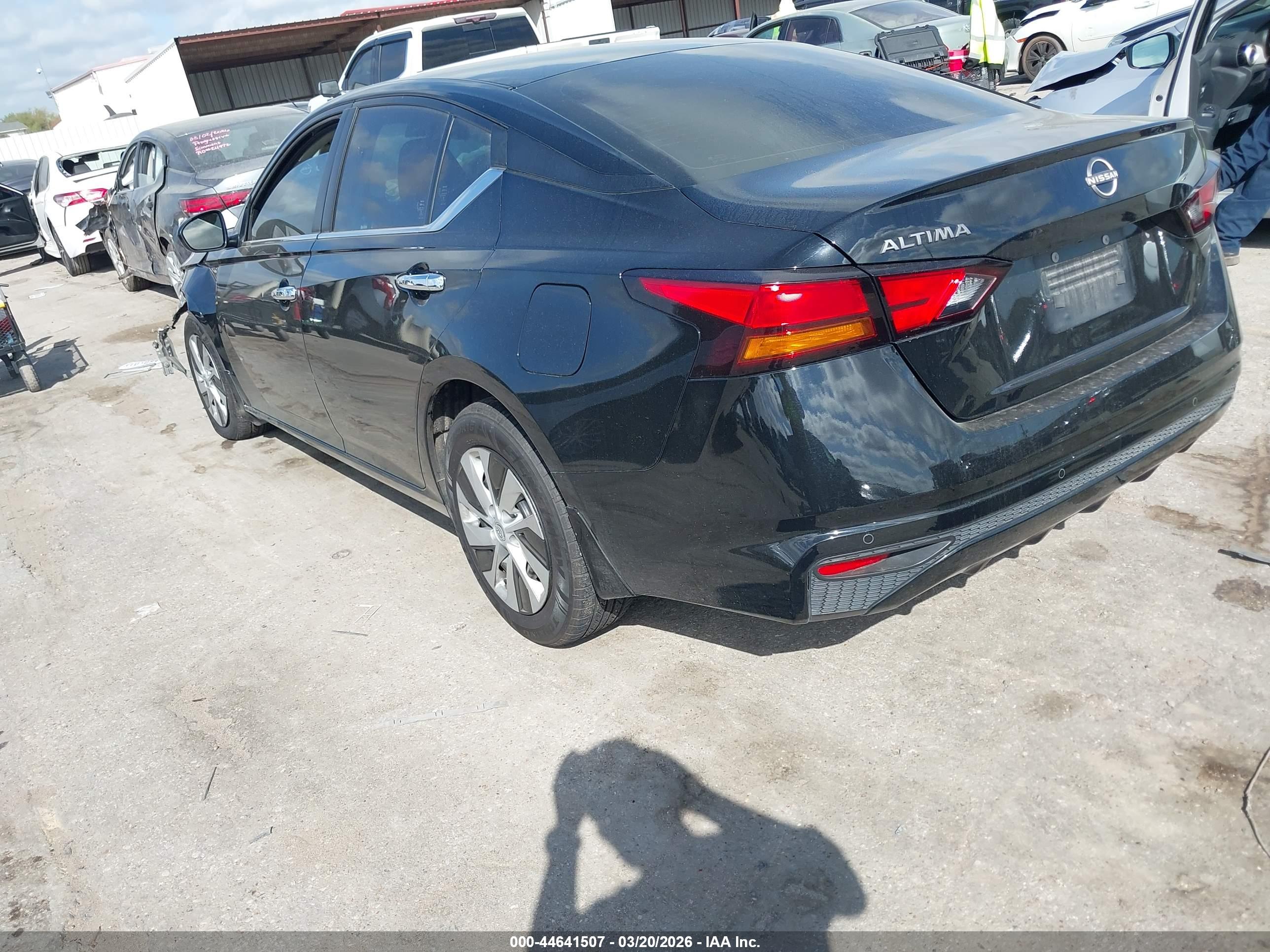 NISSAN ALTIMA image 3