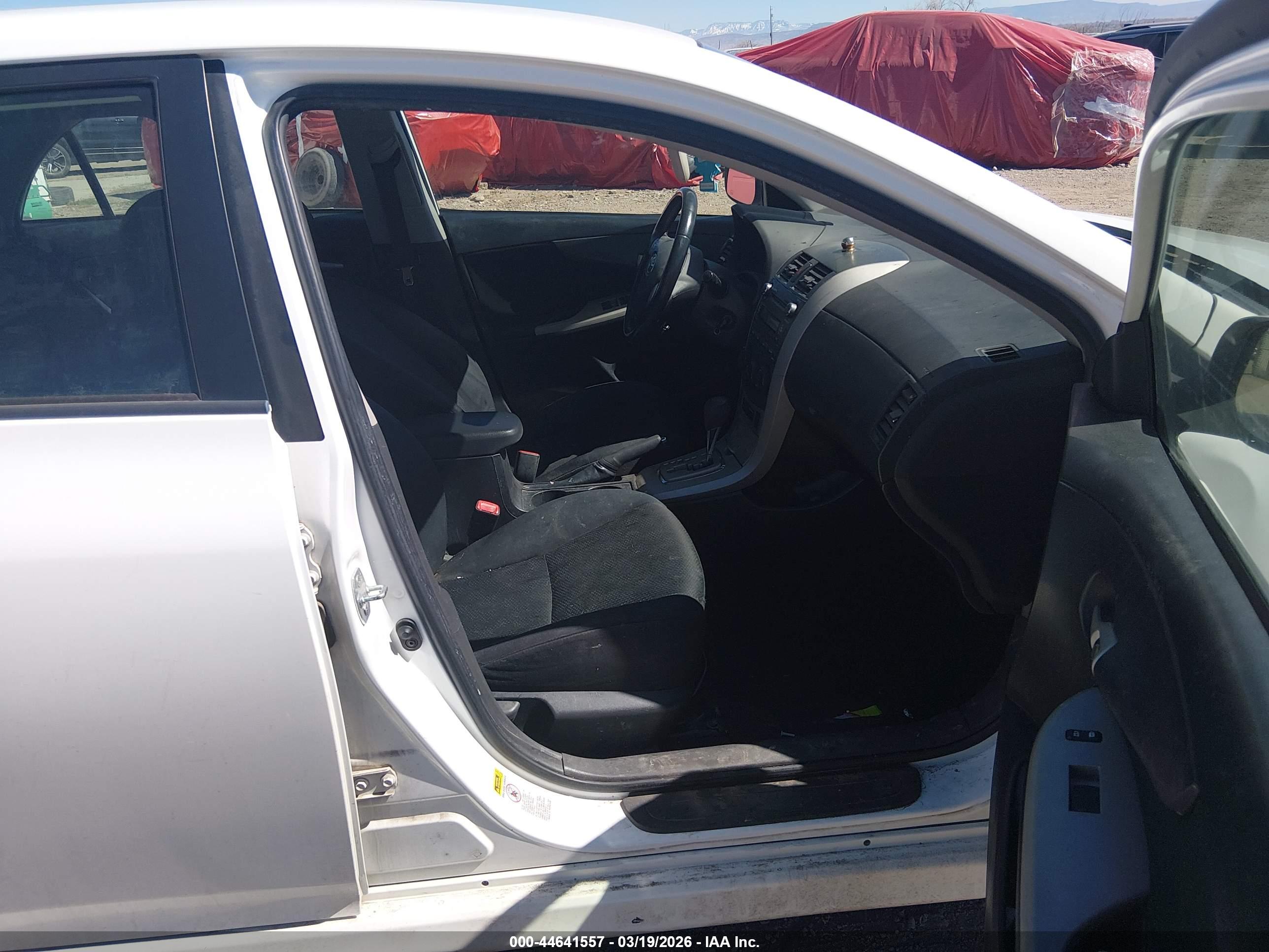 TOYOTA COROLLA image 5