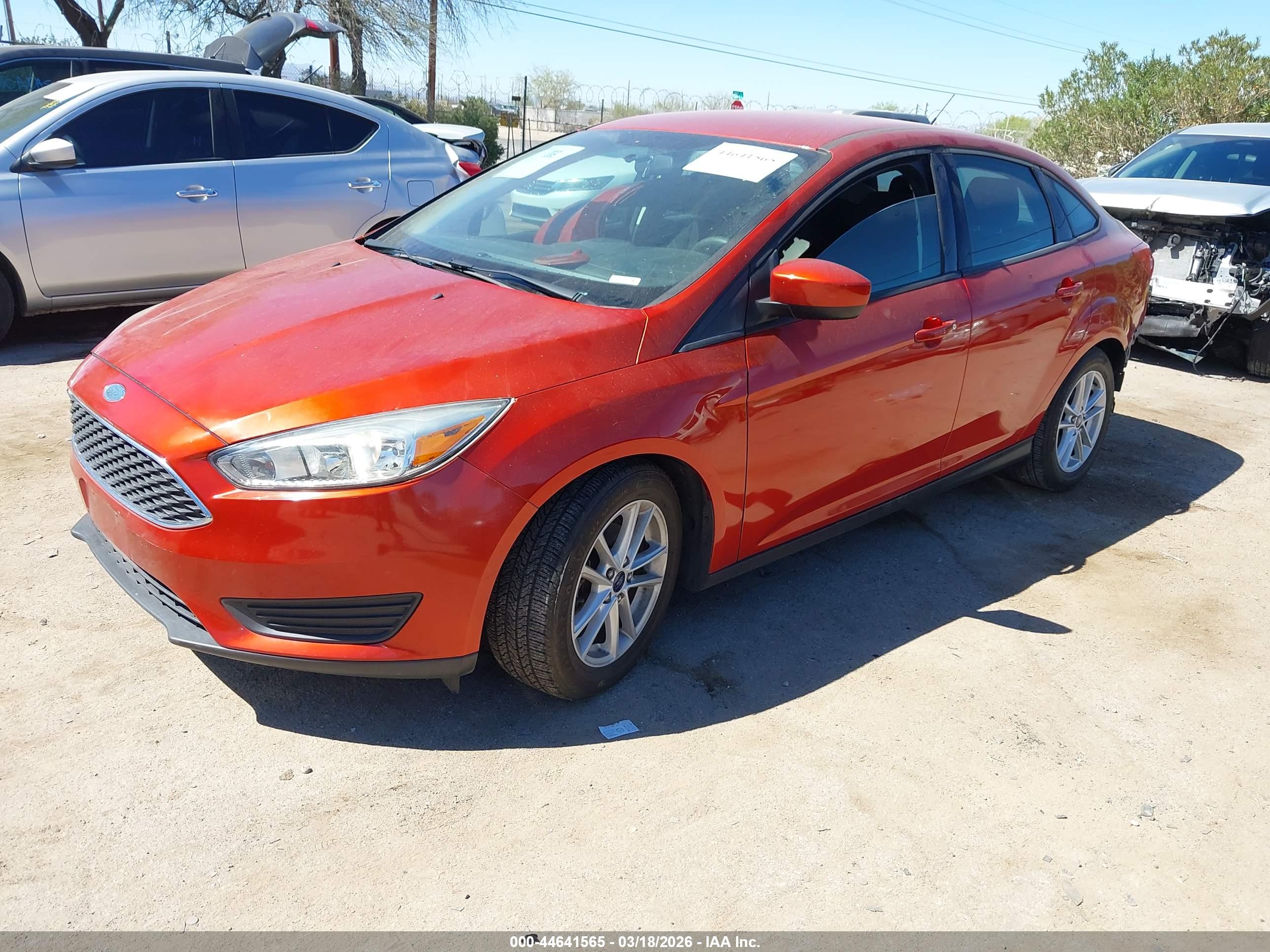 FORD FOCUS image 2