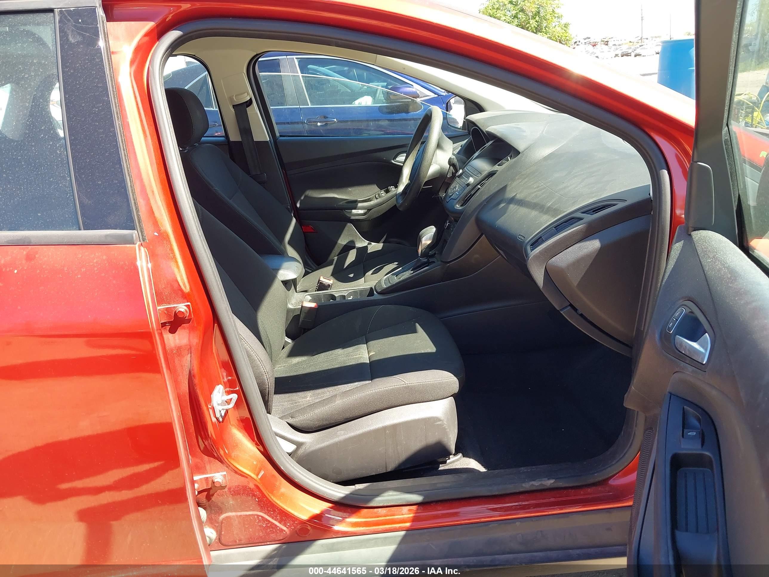 FORD FOCUS image 5