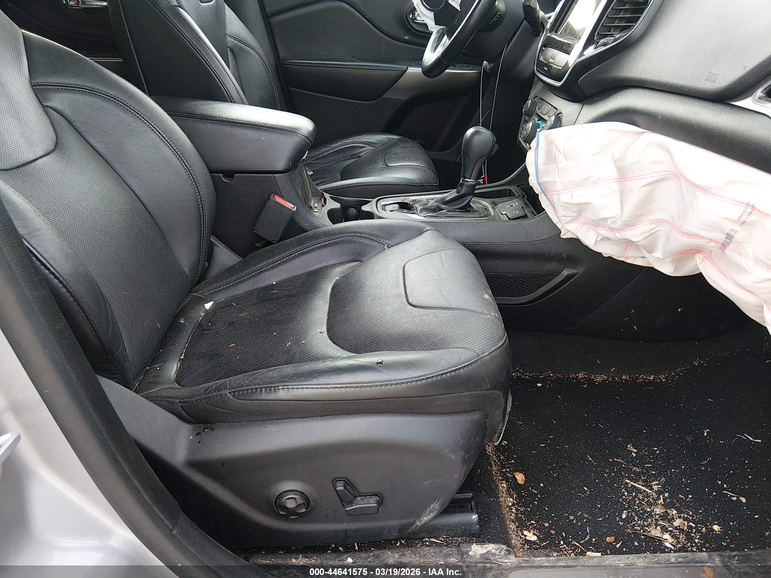JEEP CHEROKEE image 5