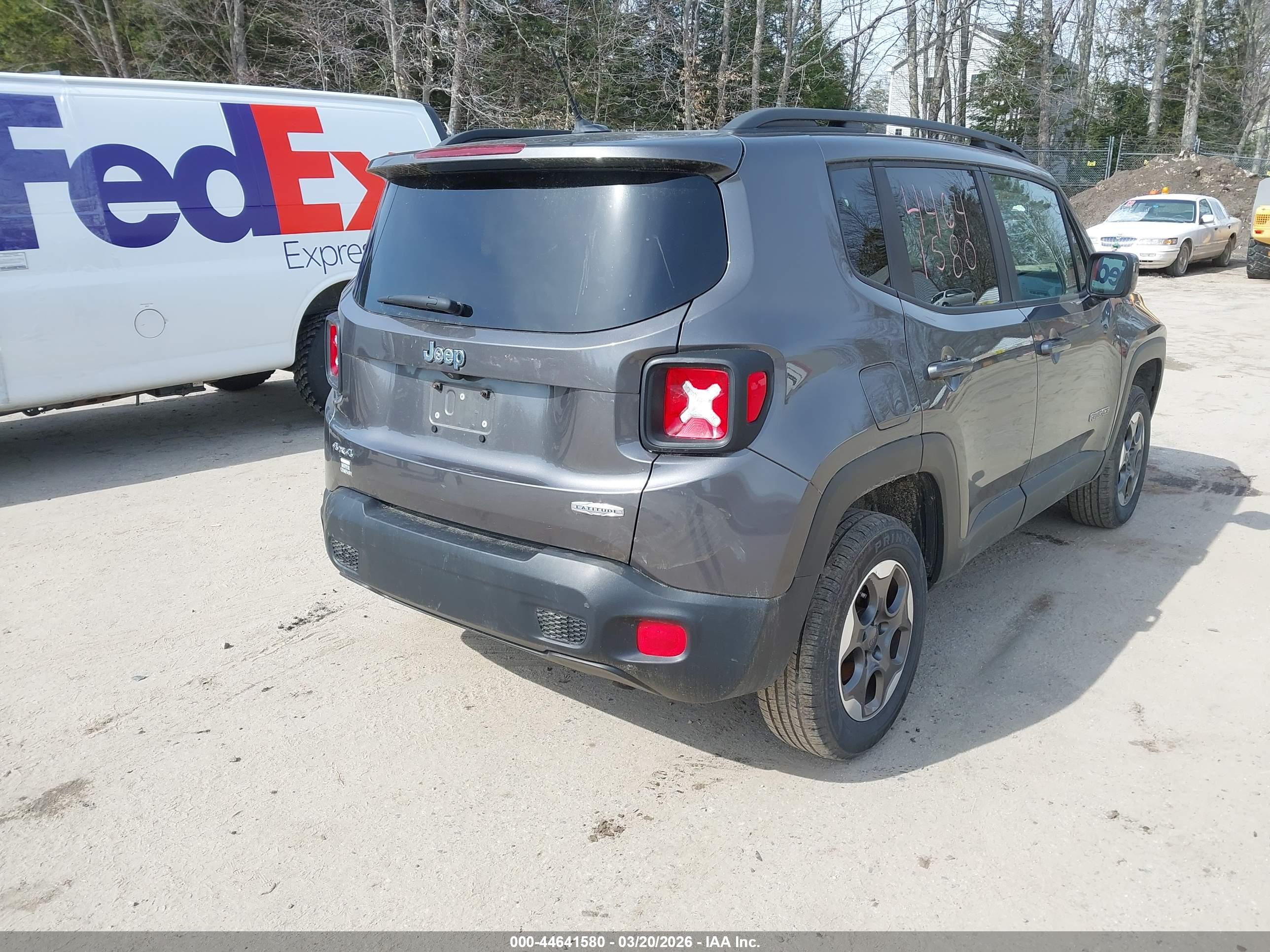 JEEP RENEGADE image 4