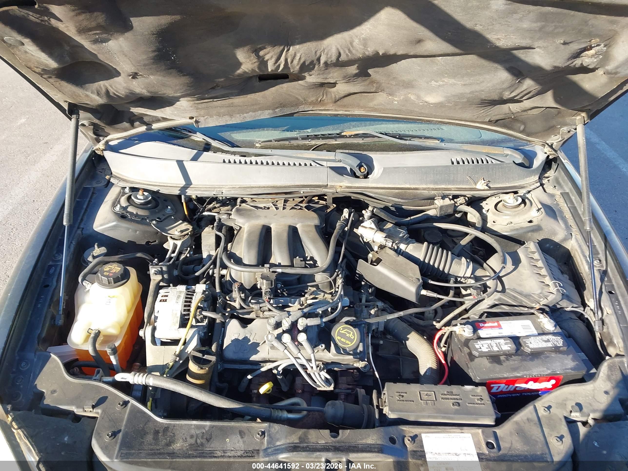 FORD TAURUS image 10