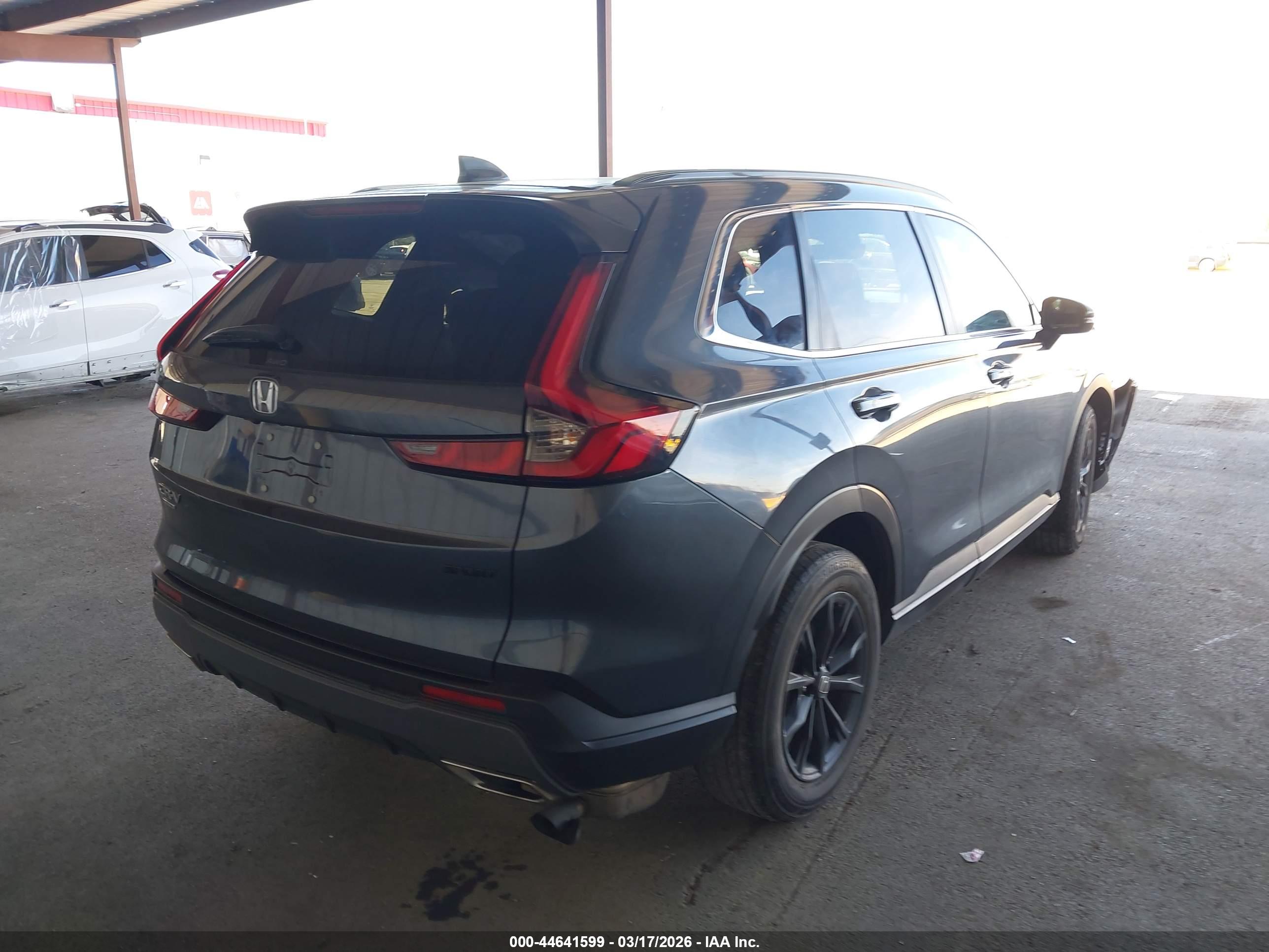 HONDA CR-V image 4