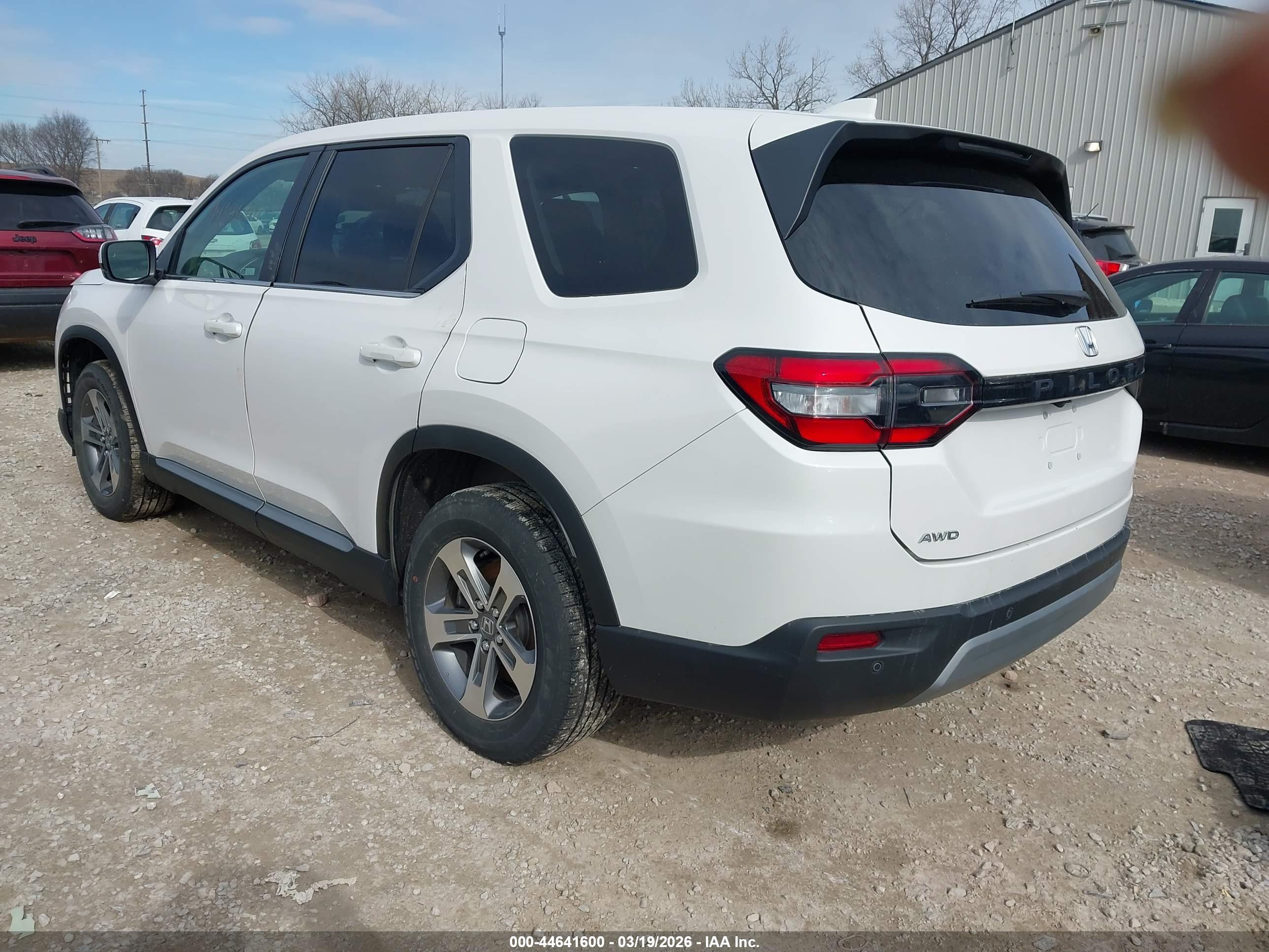 HONDA PILOT image 3