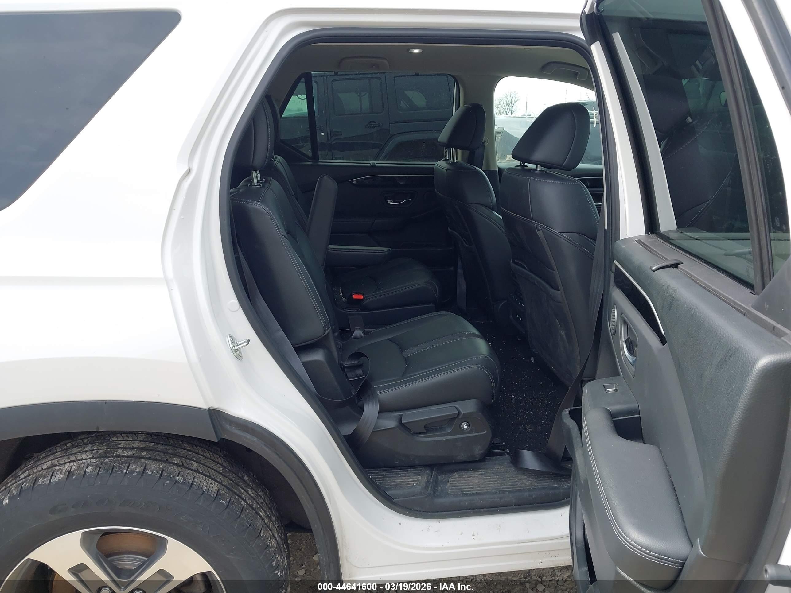 HONDA PILOT image 8