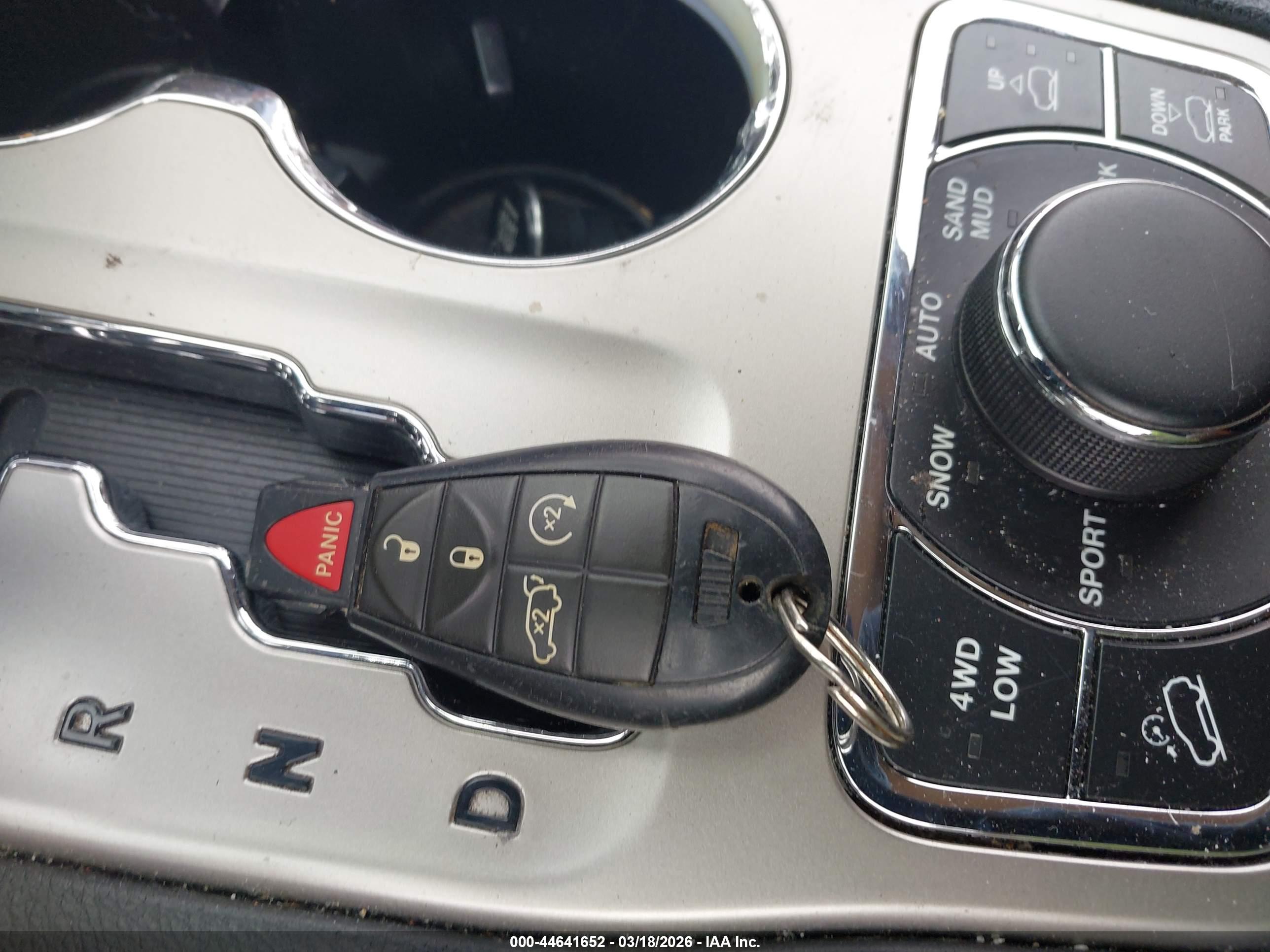 JEEP GRAND image 11