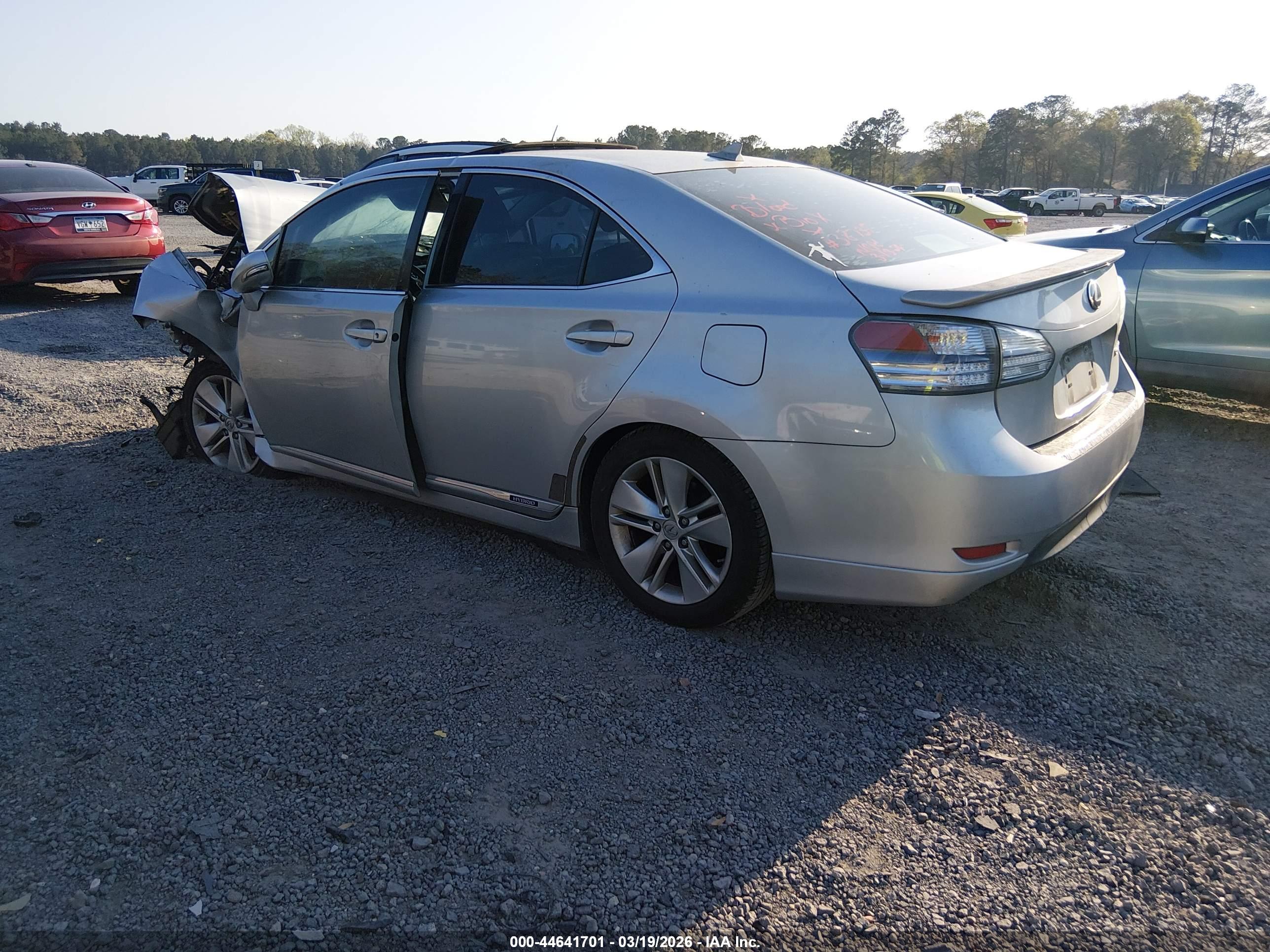 LEXUS HS image 3
