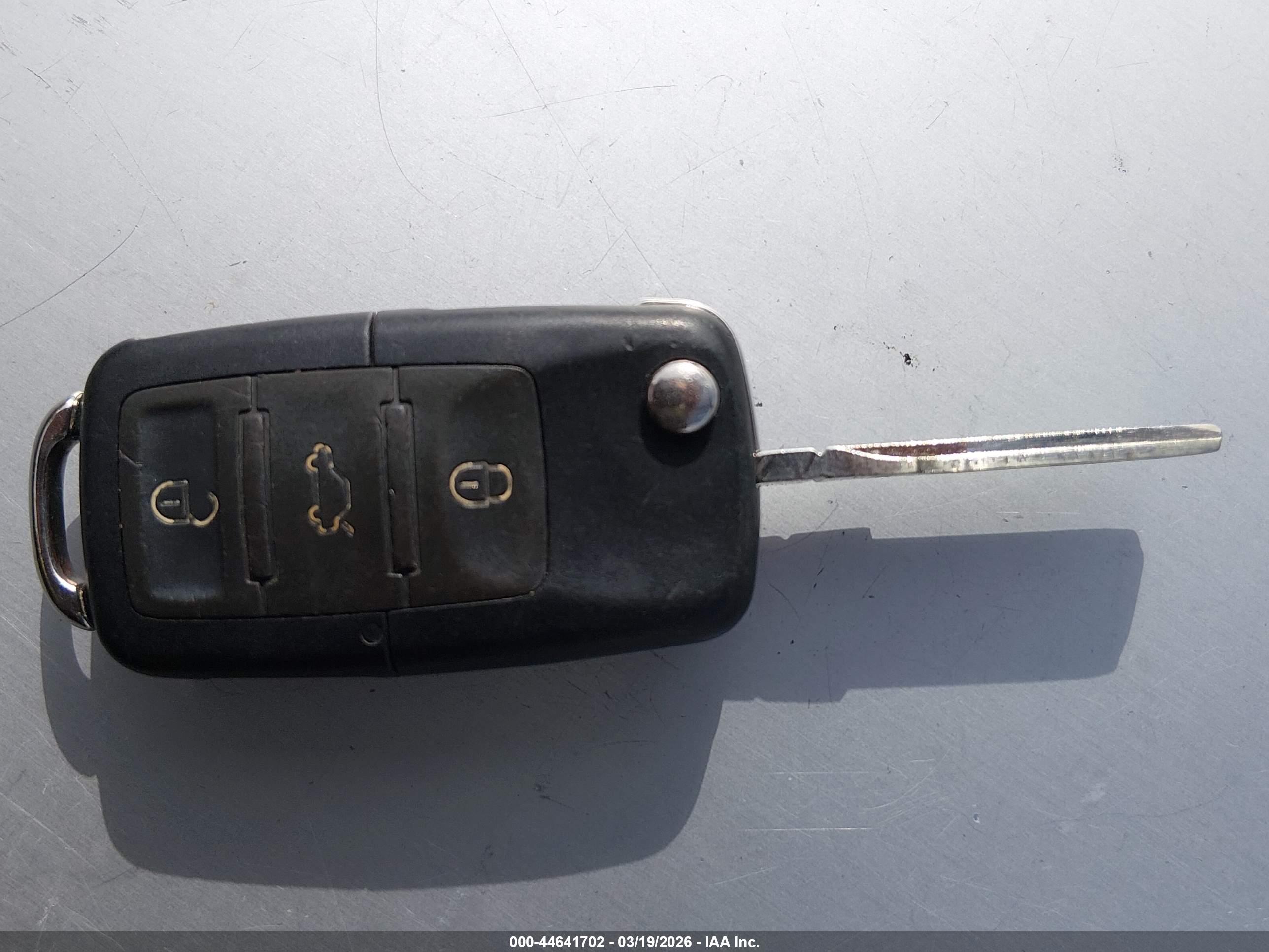 VOLKSWAGEN GTI image 11