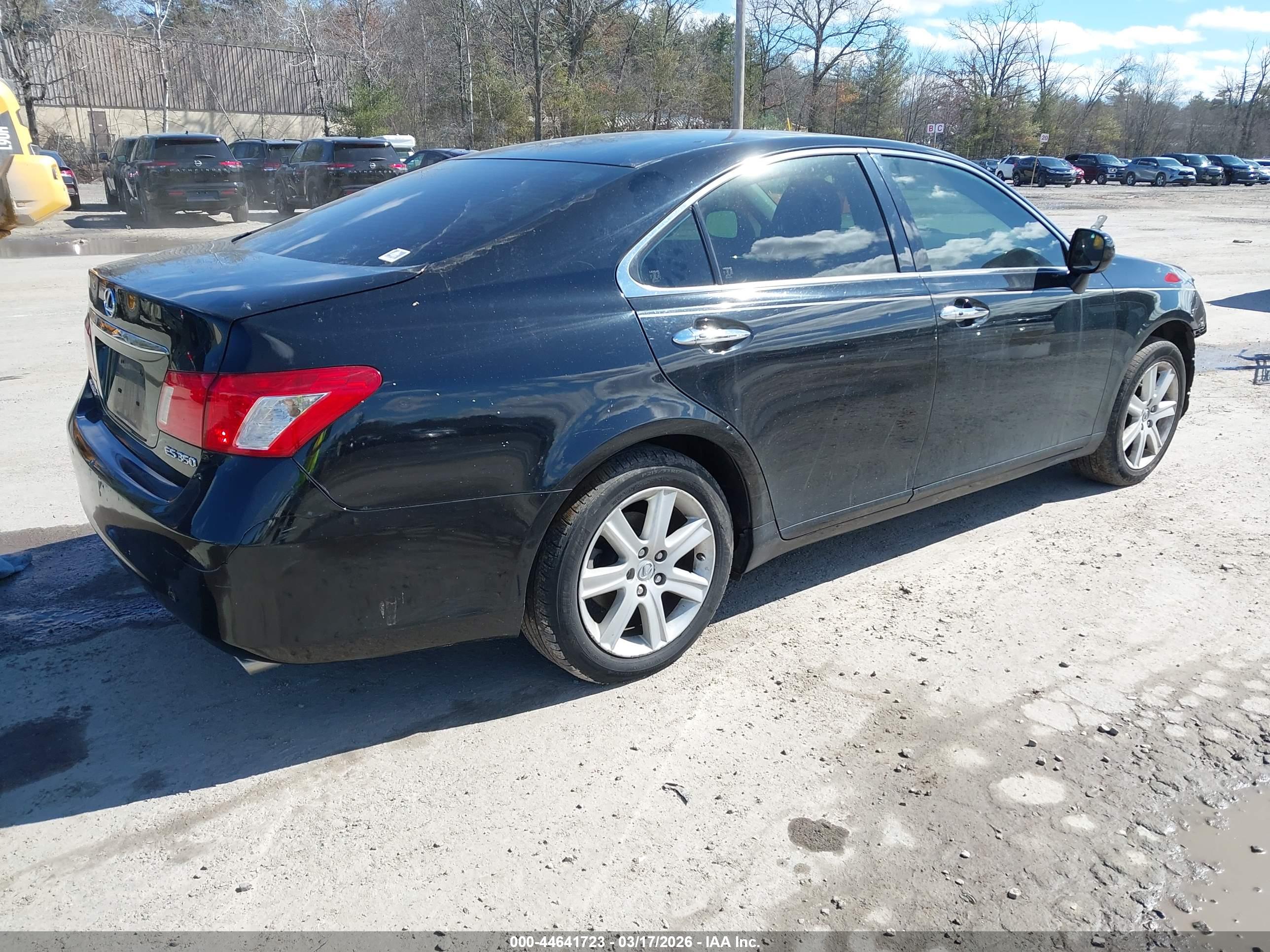 LEXUS ES image 4