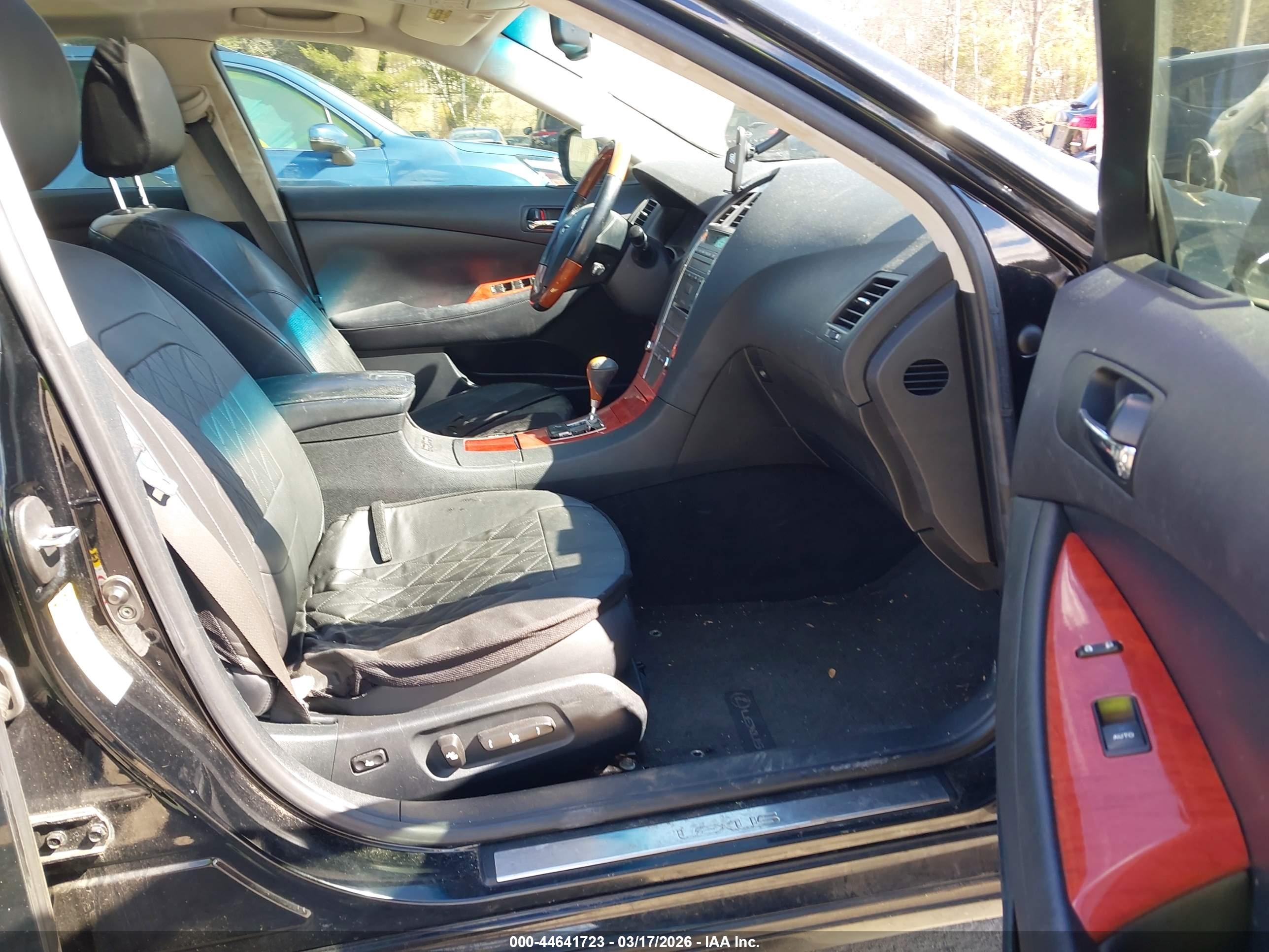 LEXUS ES image 5