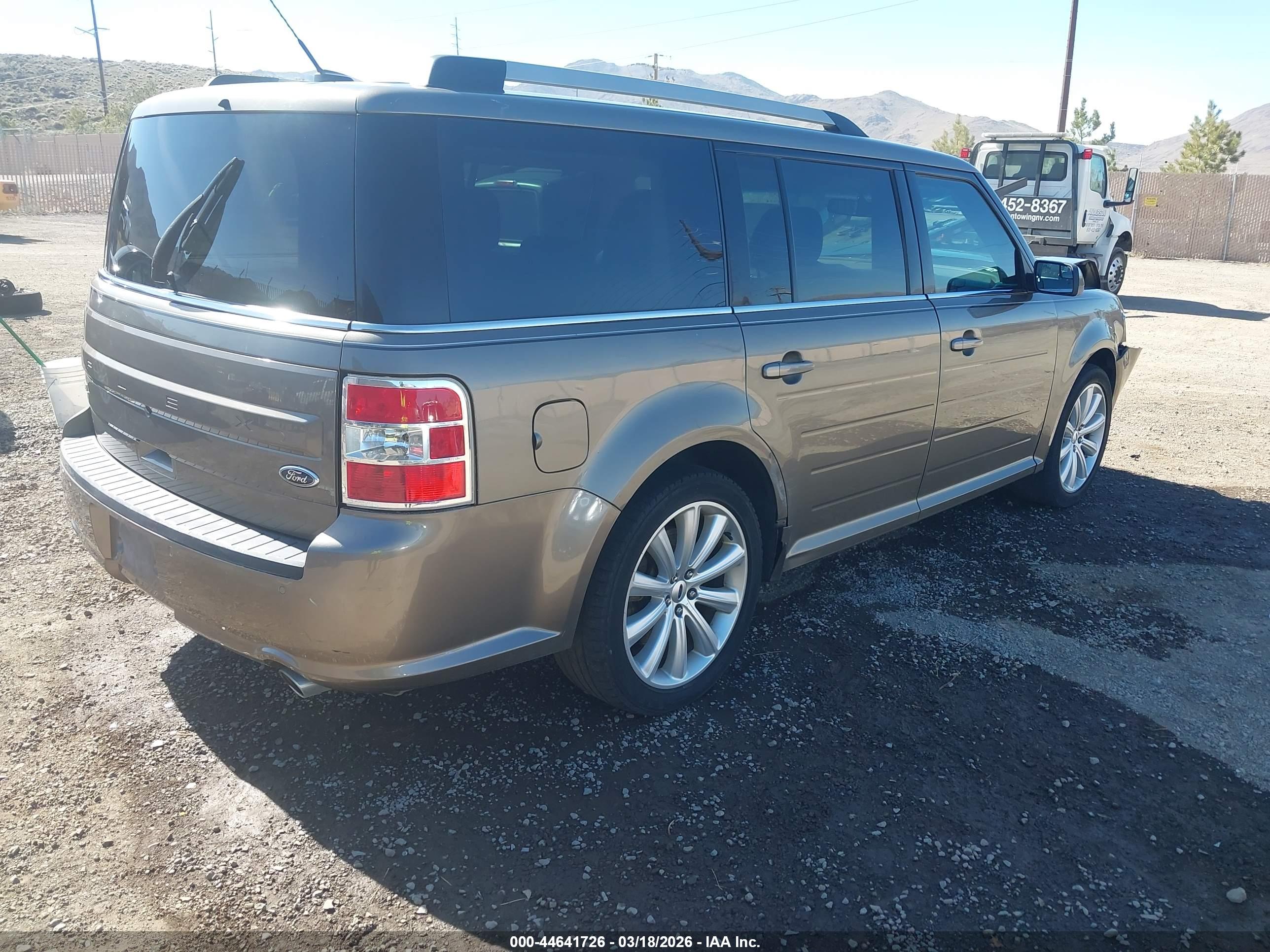 FORD FLEX image 4